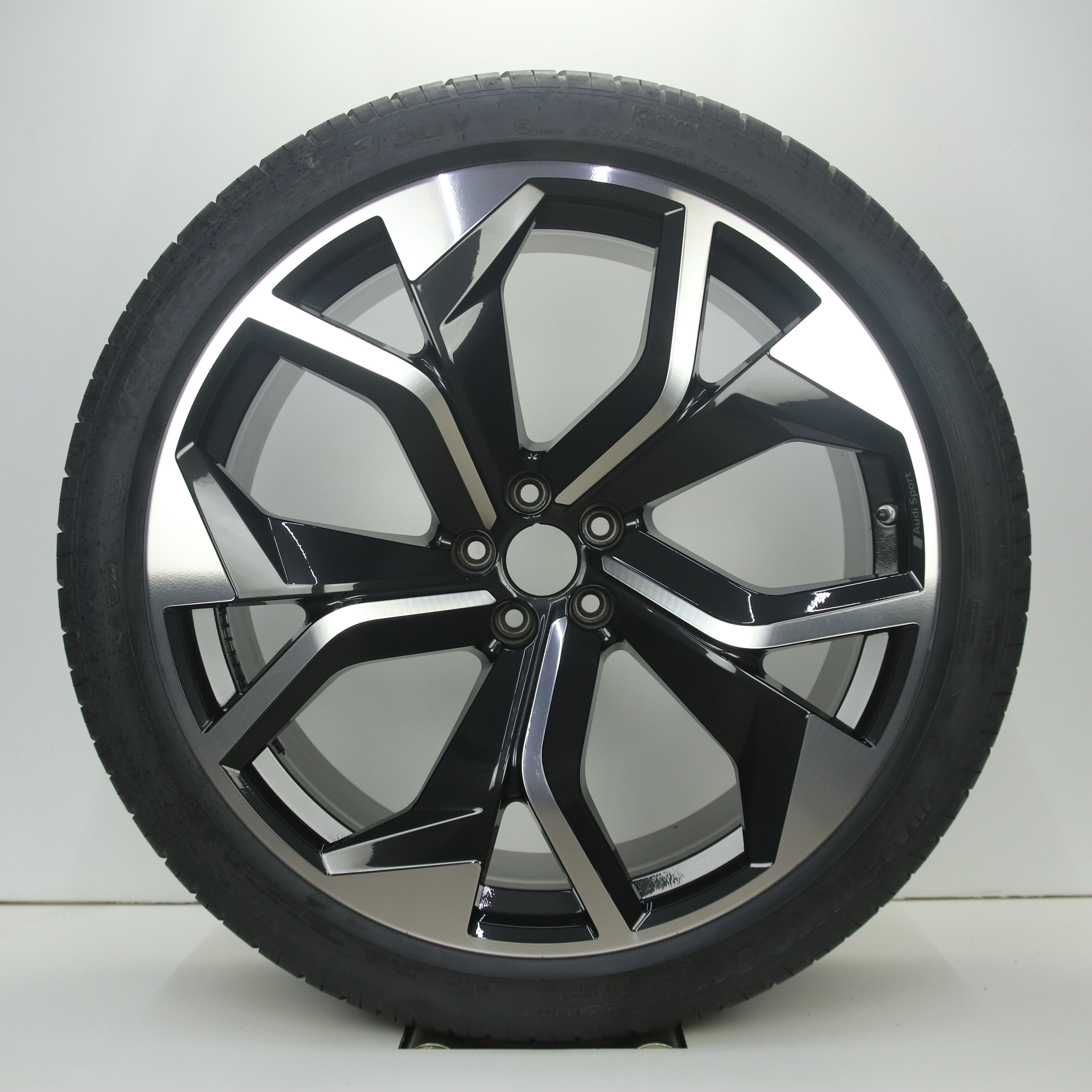 OS1007761 Originele 23 inch lichtmetalen Audi RSQ8 velgen 10.50X23 5X112 ET18.0 NB66.60 Zwart gepolijst