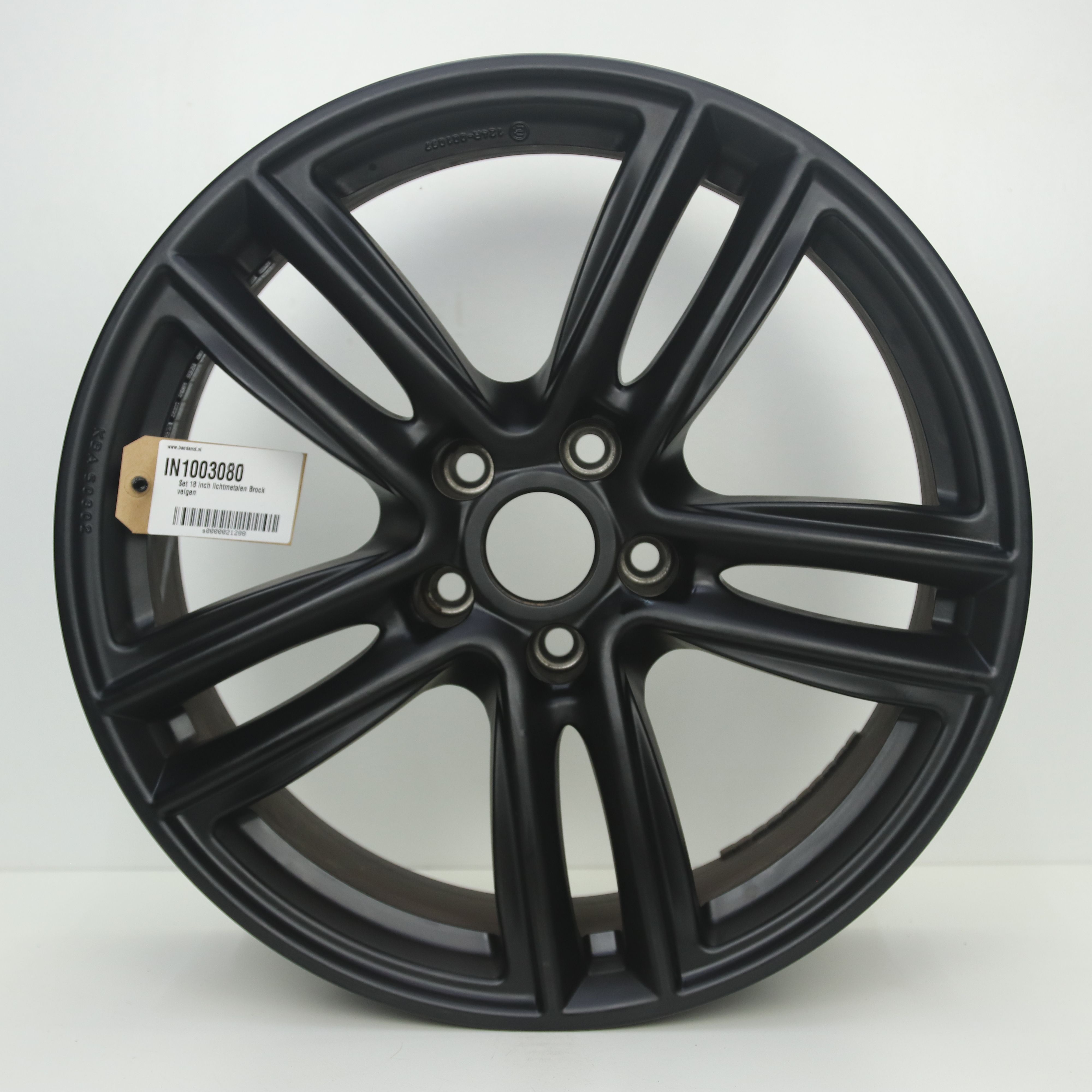 IN1003080 Set 18 inch lichtmetalen Brock velgen 8.00X18 5X112 ET26.0 NB66.60 Mat zwart
