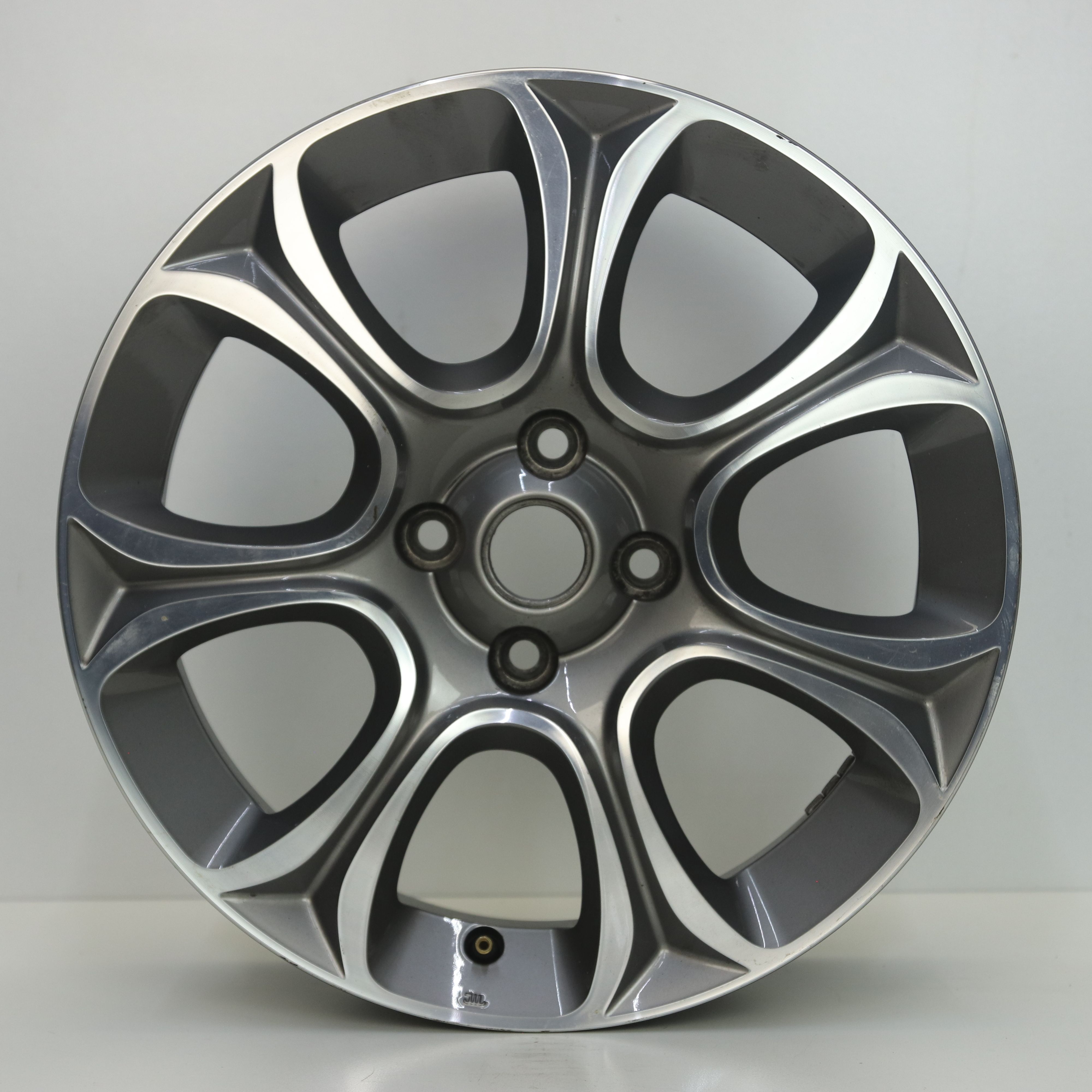 OS1007379 Originele 16 inch lichtmetalen Fiat Punto Evo velgen 6.00X16 4X100 ET45.0 NB56.60 Antraciet gepolijst