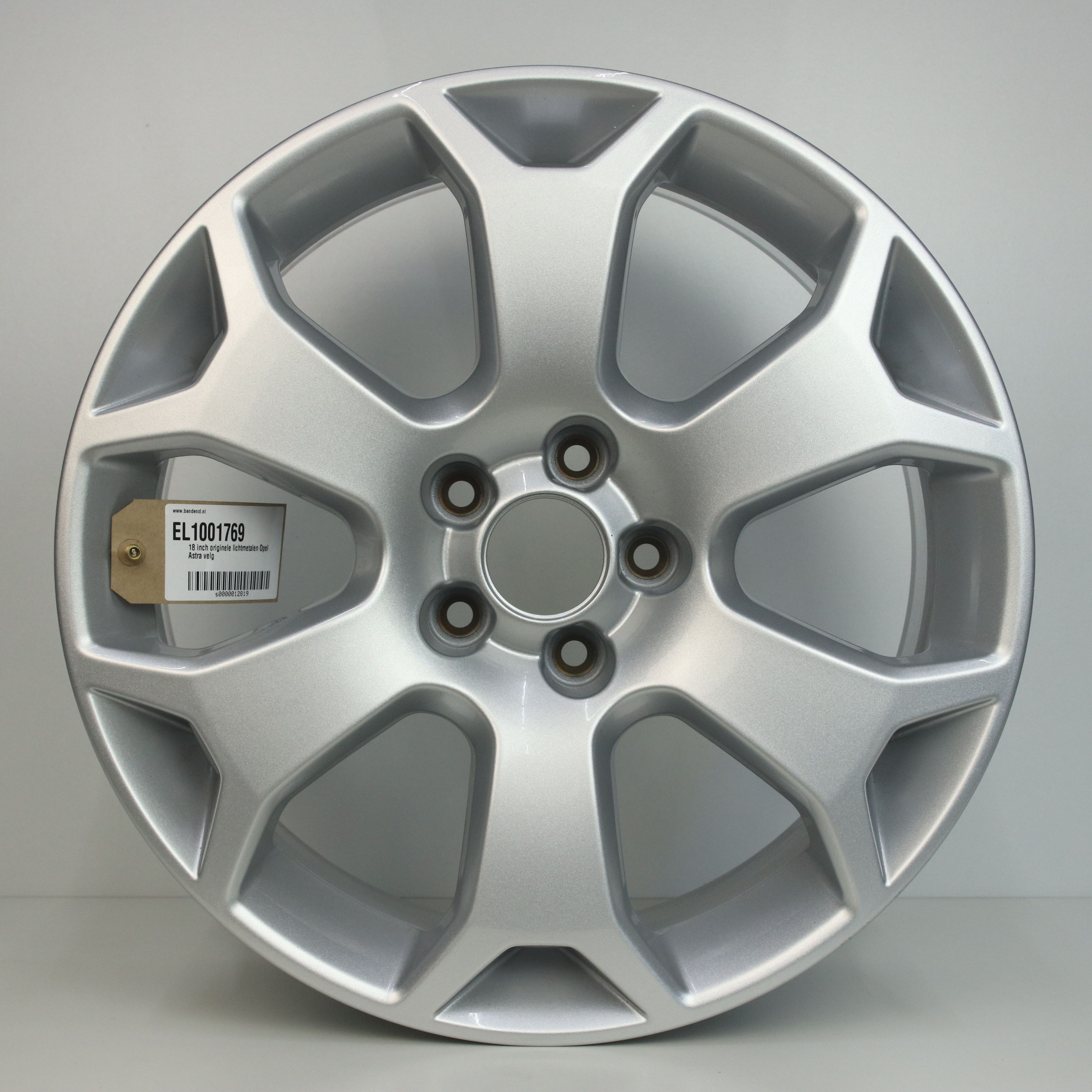 EL1001769 18 inch originele lichtmetalen Opel Astra velg 8.00X18 5X110 ET39.0 NB65.10 Zilver