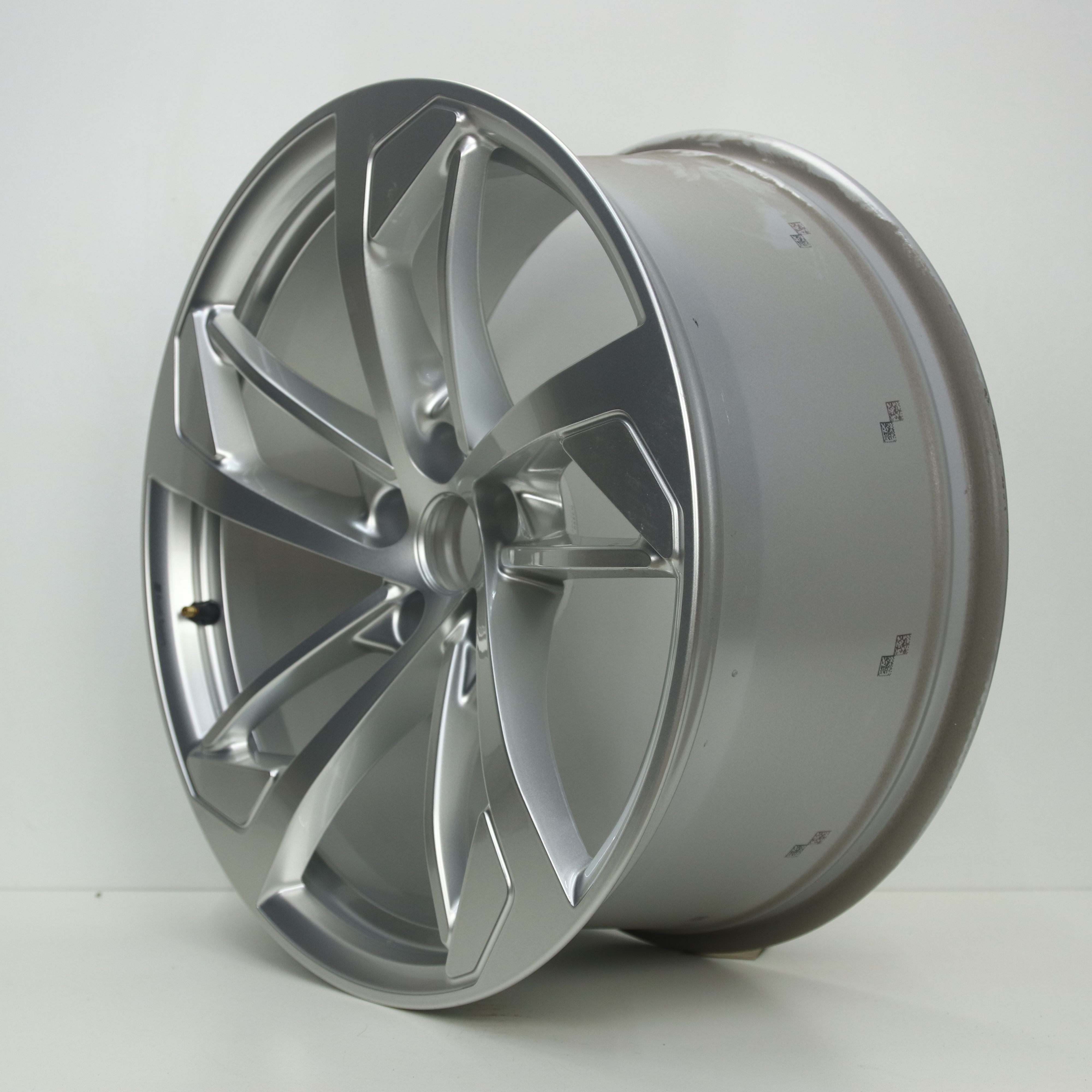 NS1005261 Originele 20 inch lichtmetalen Audi RS4 velgen 9.00X20 5X112 ET26.0 NB66.60 Zilver