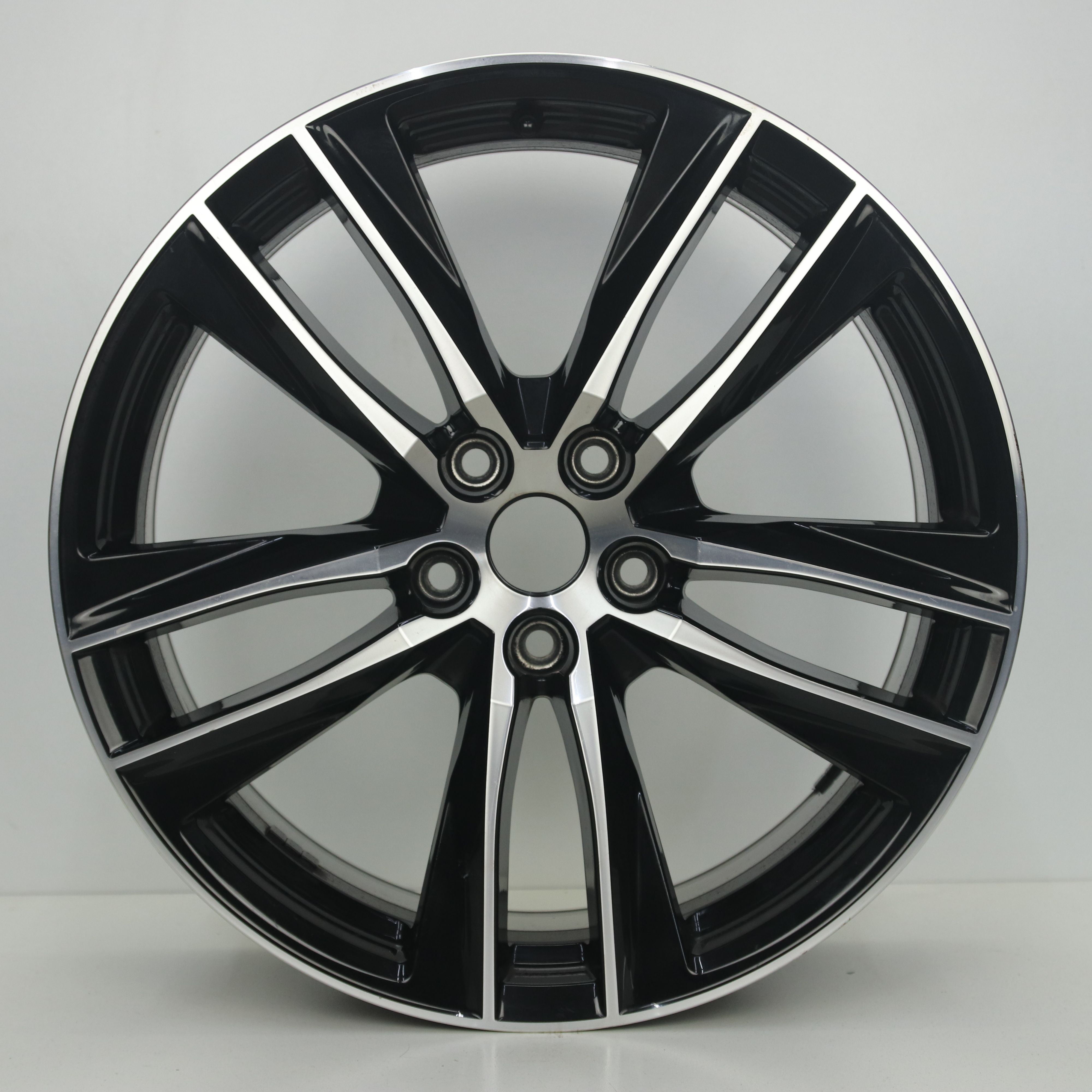 OS1007890 Originele 19 inch lichtmetalen Seat Leon Cupra velgen 8.00X19 5X112 ET50.0 NB57.10 Zwart gepolijst