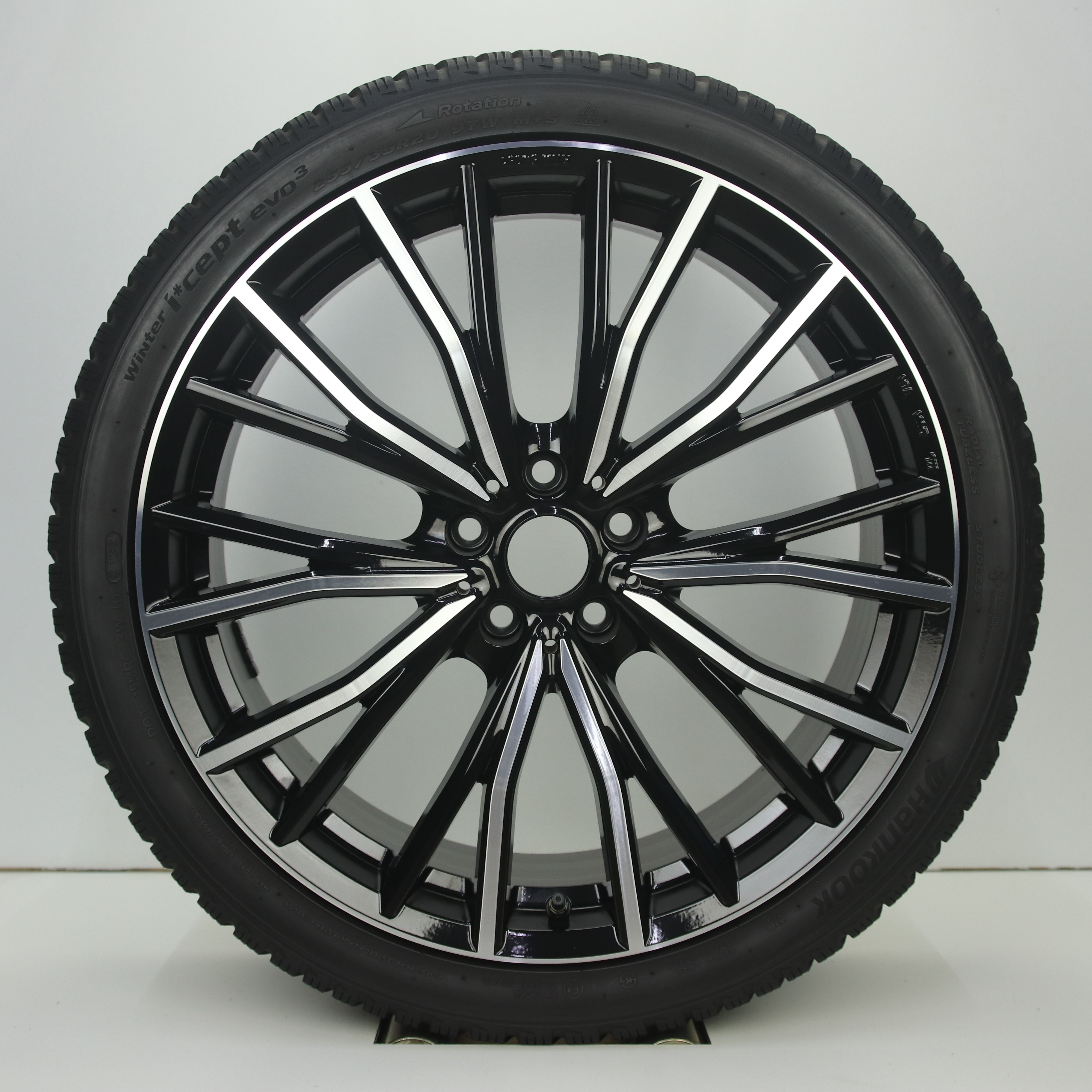 OS1007719 Set 20 inch lichtmetalen Mak velgen (breedset) 8.00X20 5X112 ET27.0 NB66.60 Zwart gepolijst