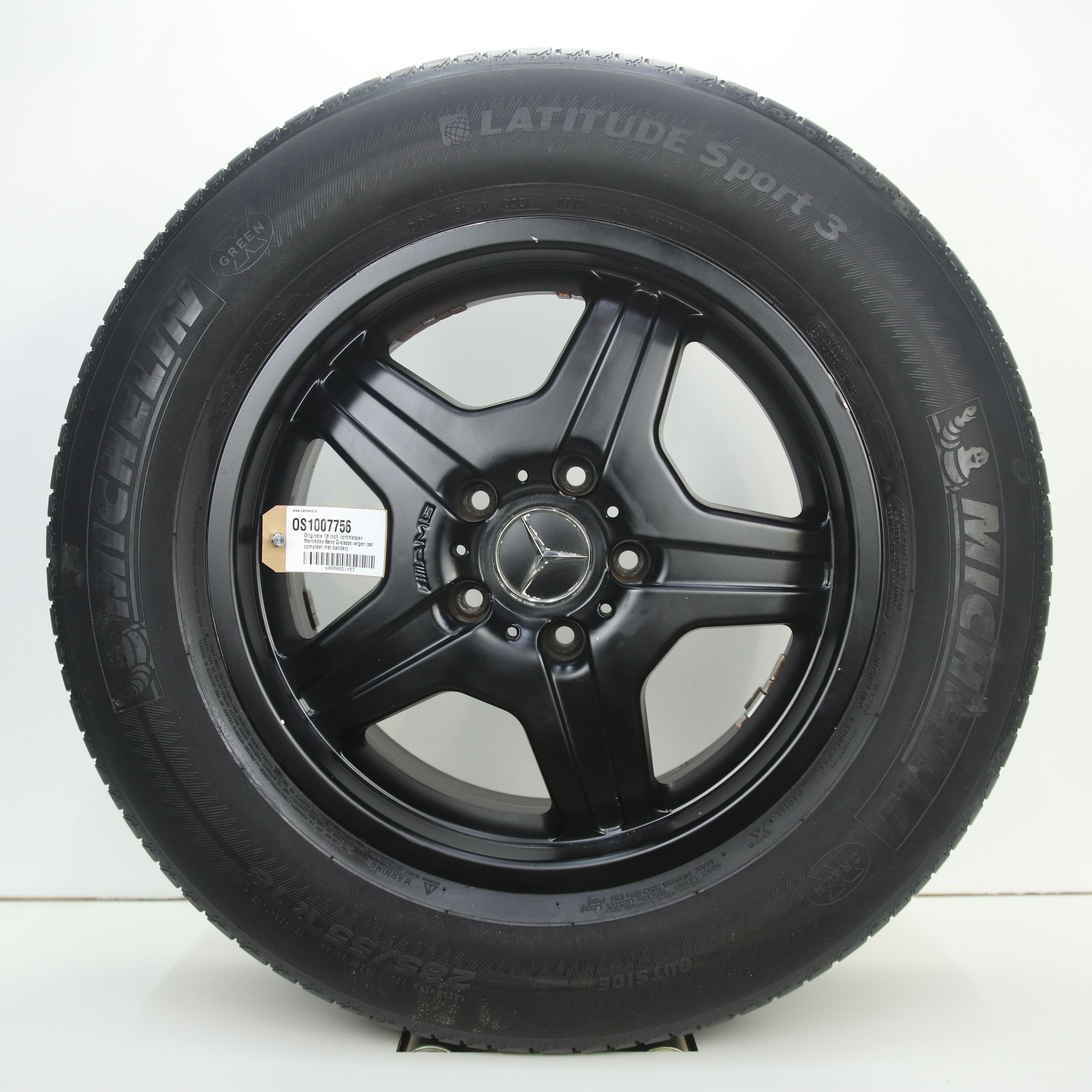 OS1007756 Originele 18 inch lichtmetalen Mercedes-Benz G-klasse velgen (set compleet met banden) 9.50X18 5X130 ET50.0 NB84.10 Mat zwart