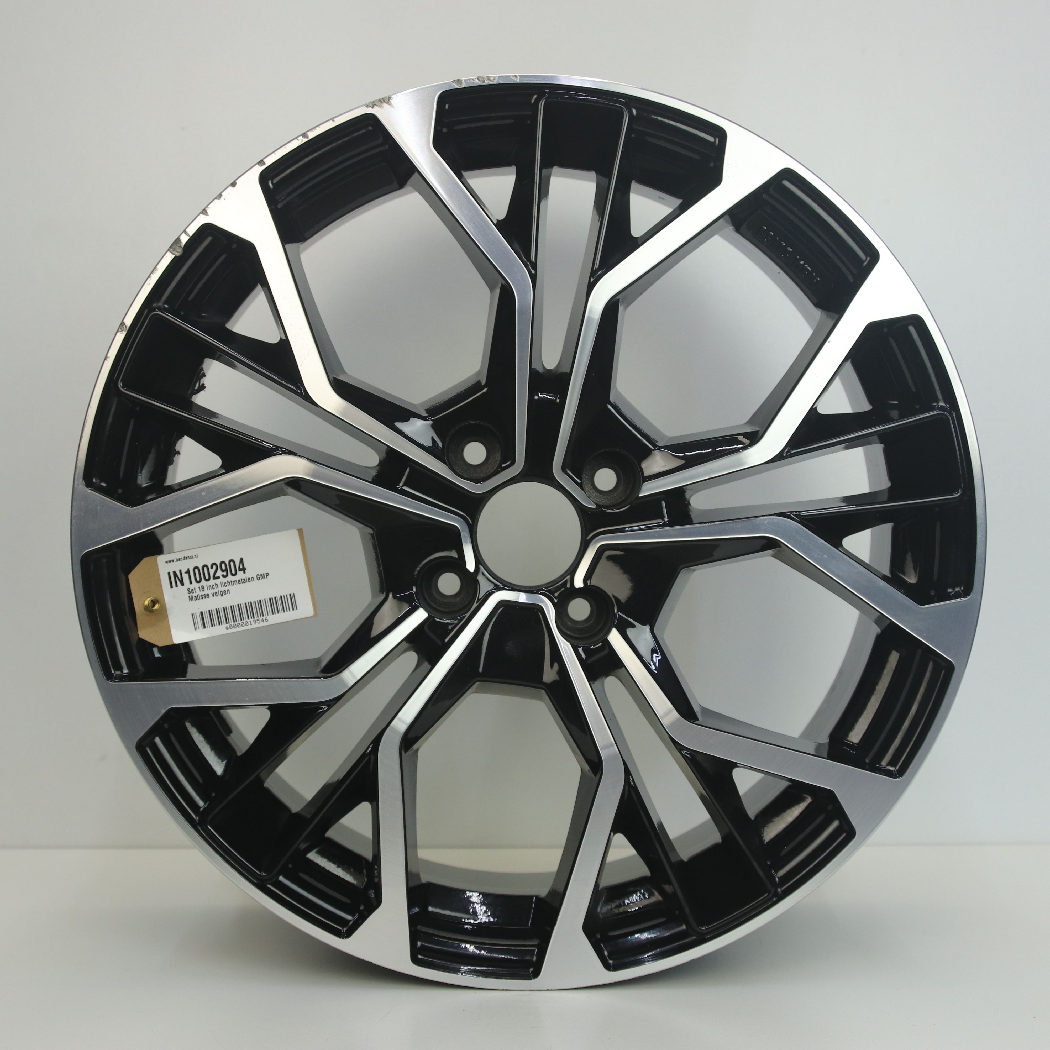 IN1002904 Set 18 inch lichtmetalen GMP Matisse velgen 7.50X18 4X108 ET35.0 NB65.10 Zwart gepolijst