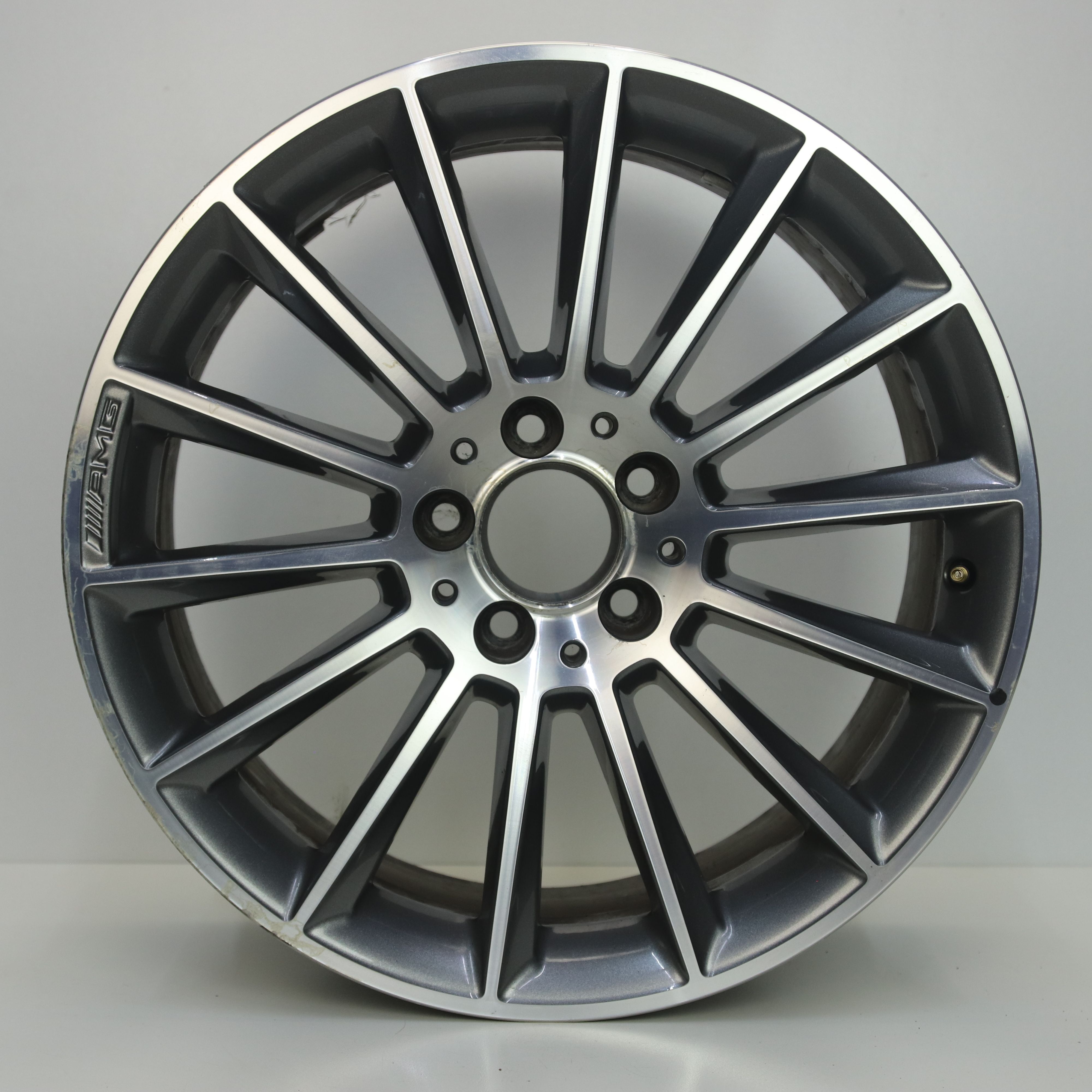 OS1007346 Originele 18 inch lichtmetalen Mercedes-Benz SLK-Klasse velgen (breedset) 8.00X18 5X112 ET43.0 NB66.60 Antraciet Gepolijst