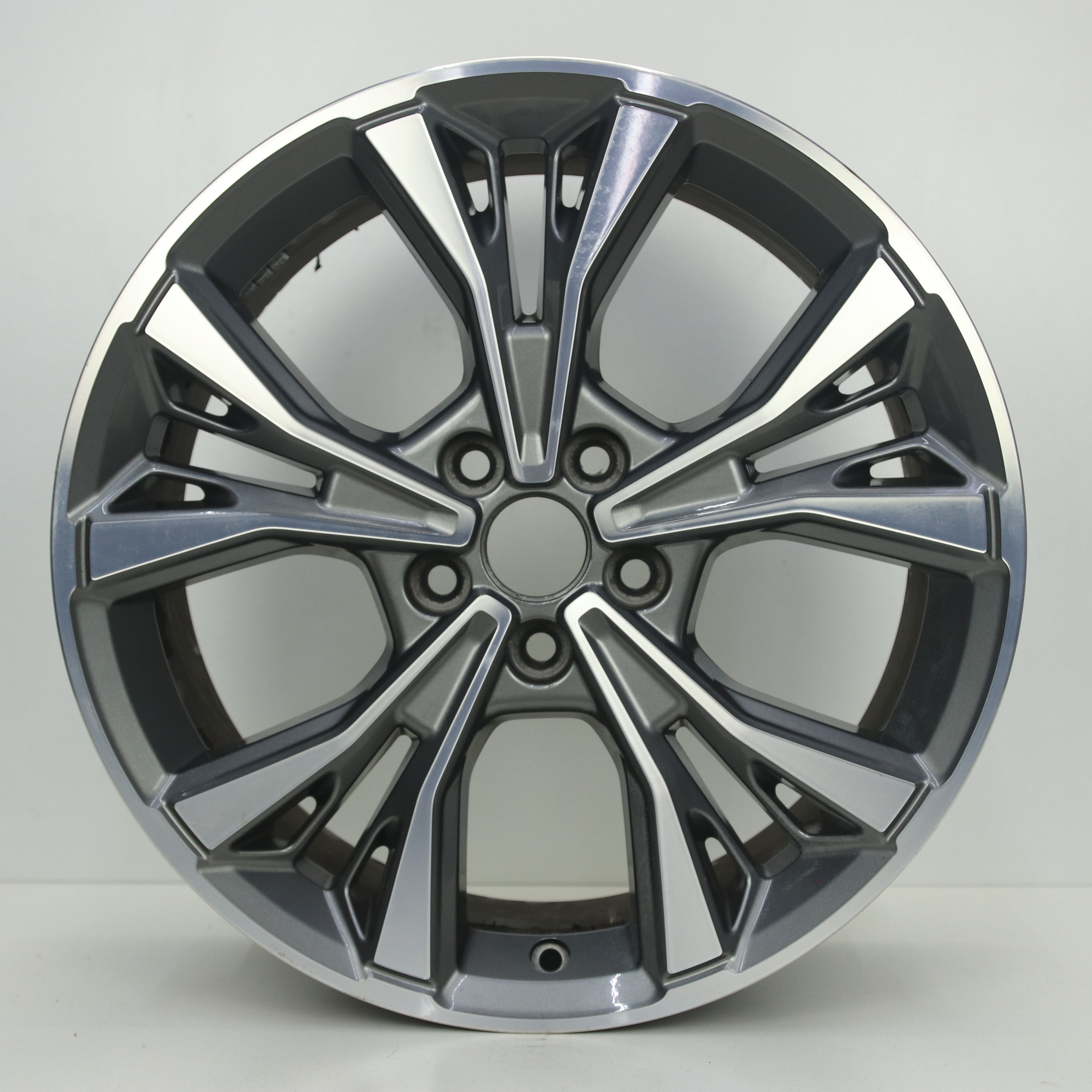 OS1007812 Originele 18 inch lichtmetalen Ford Mondeo velgen 8.00X18 5X108 ET55.0 NB63.40 Antraciet Gepolijst