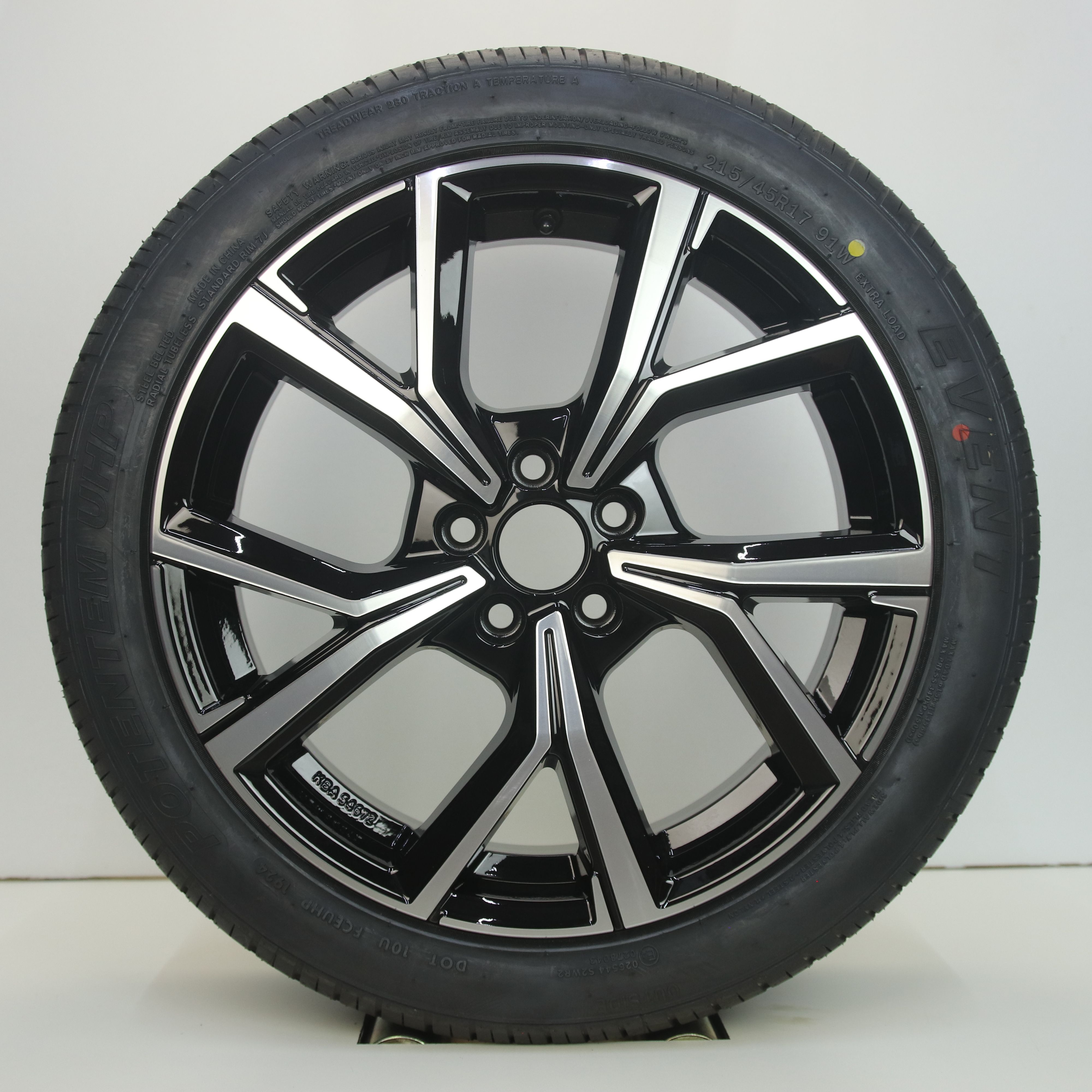 NS1004530 Set 17 inch lichtmetalen GMP Mentor velgen 7.00X17 5X100 ET45.0 NB57.10 Zwart gepolijst