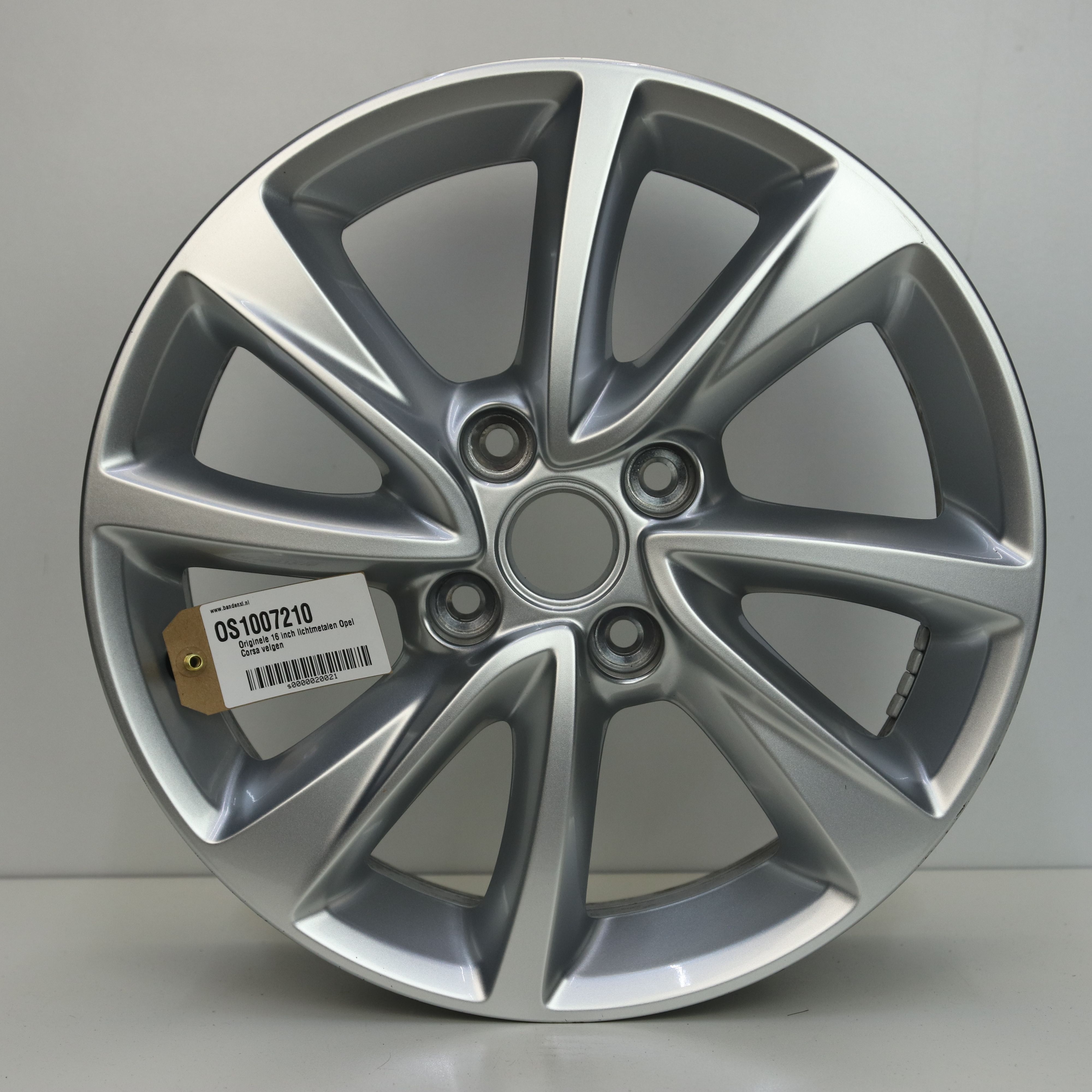 OS1007210 Originele 16 inch lichtmetalen Opel Corsa velgen 6.50X16 4X108 ET38.0 NB65.10 Zilver
