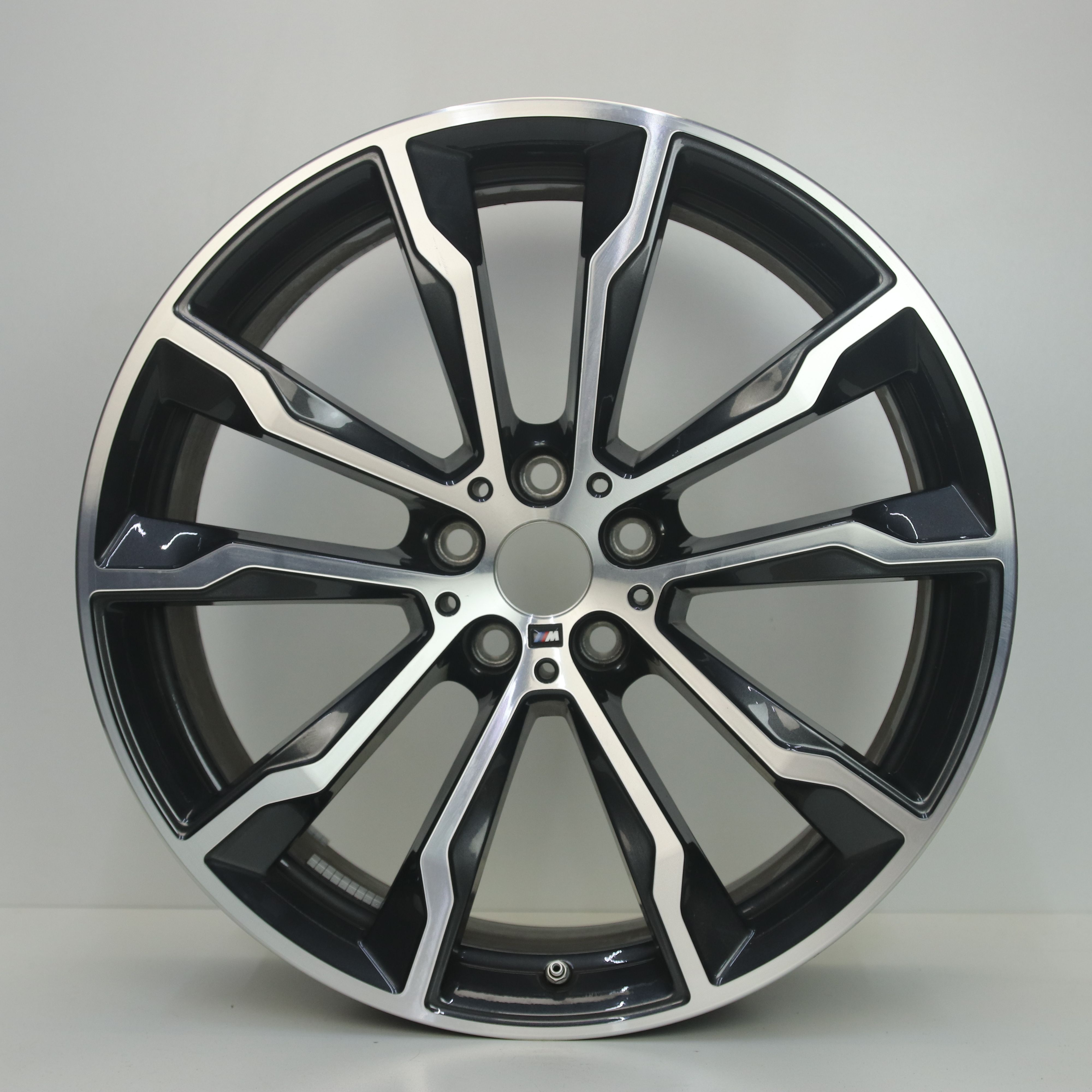 OS1007573 Originele 20 inch lichtmetalen BMW X3/X4 styling M699 velgen (breedset) 8.00X20 5X112 ET27.0 NB66.60 Antraciet gepolijst