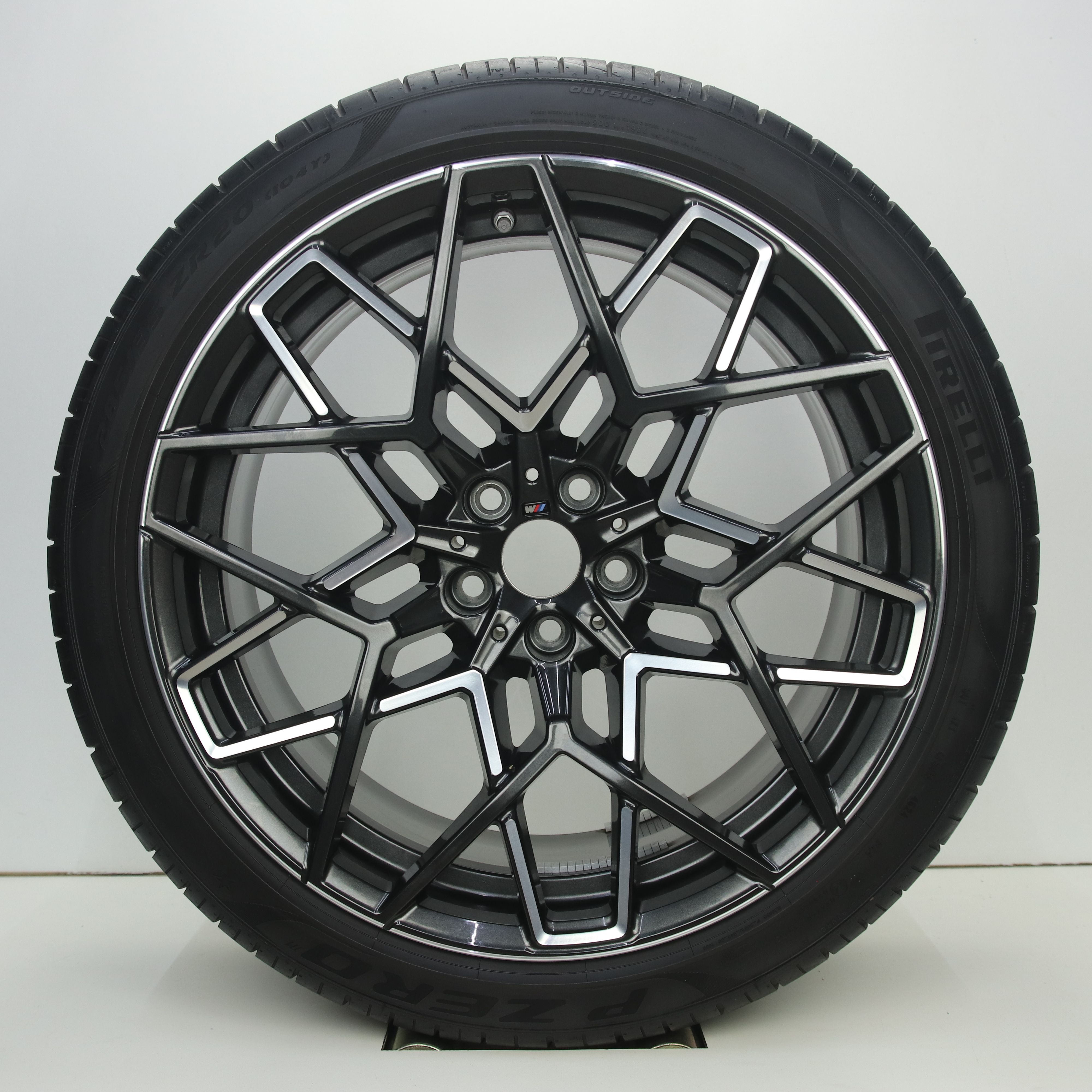 OS1007950 Originele 20 inch lichtmetalen BMW M8 styling 813M velgen (breedset) 9.50X20 5X112 ET28.0 NB66.60 Antraciet Gepolijst
