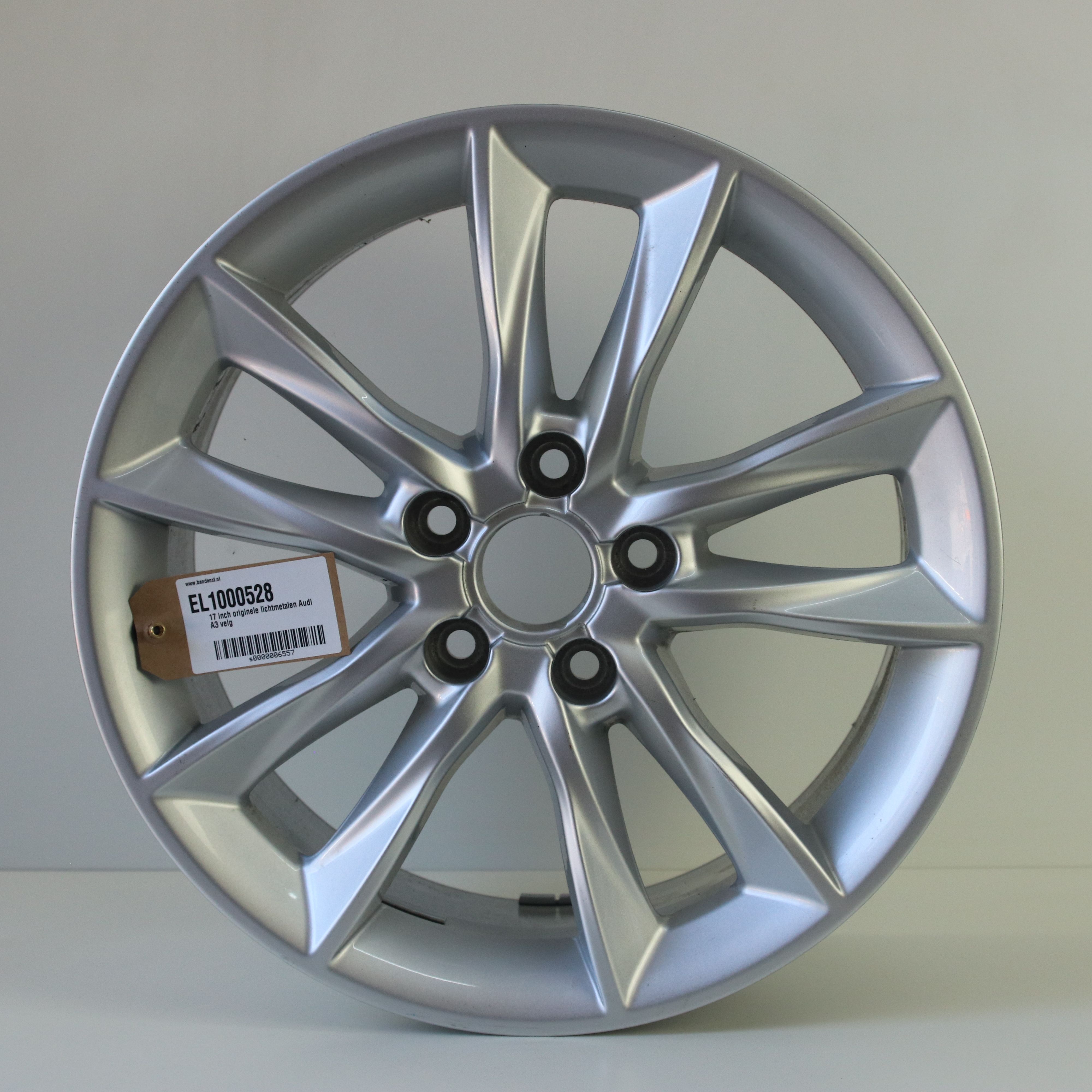 EL1000528 17 inch originele lichtmetalen Audi A3 velg 7.50X17 5X112 ET51.0 NB57.10 Zilver