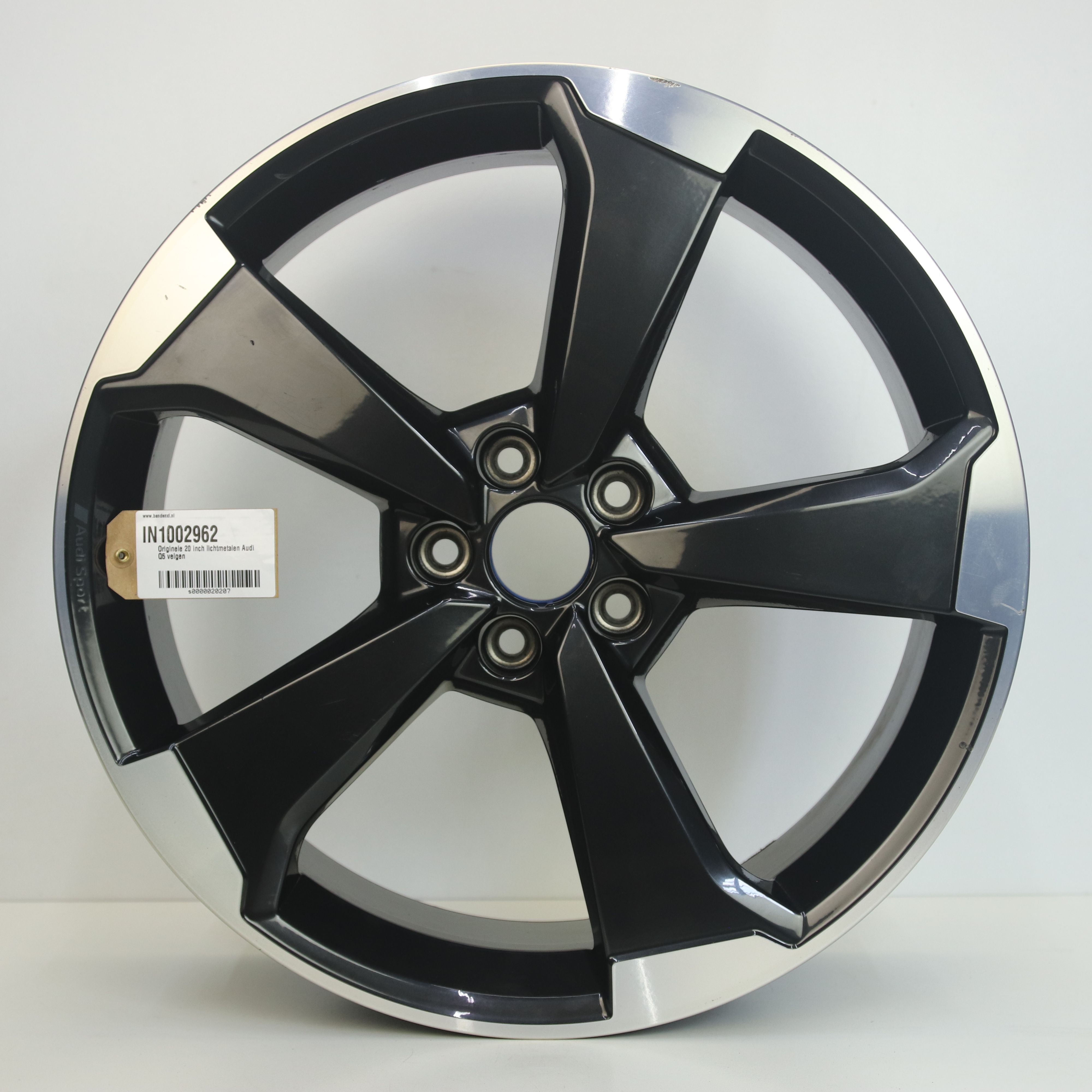 IN1002962 Originele 20 inch lichtmetalen Audi Q5 velgen 8.00X20 5X112 ET39.0 NB66.60 Zwart gepolijst