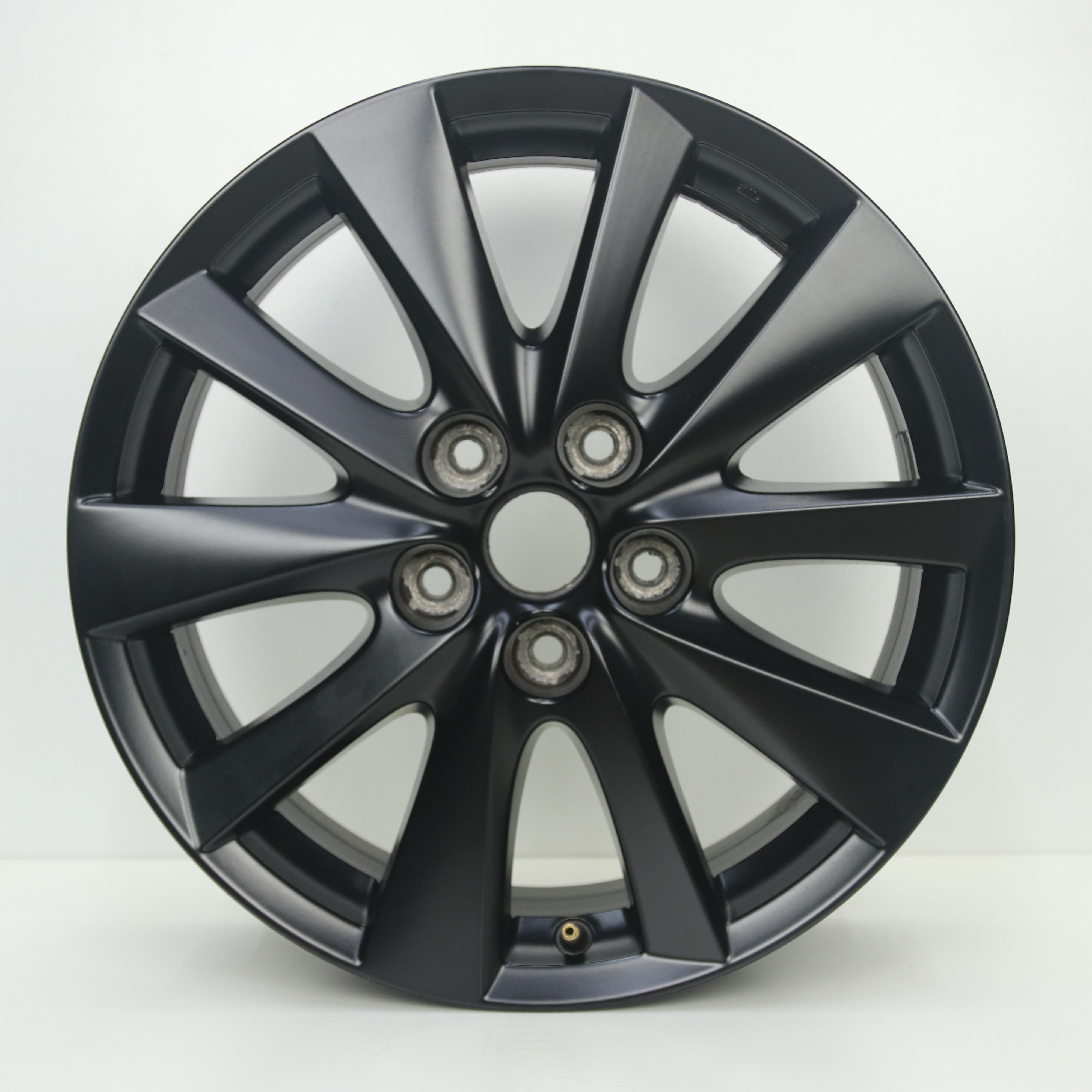 IN1003078 Originele 17 inch lichtmetalen Mazda CX-5 velgen 7.00X17 5X114.3 ET50.0 NB67.10 Mat zwart