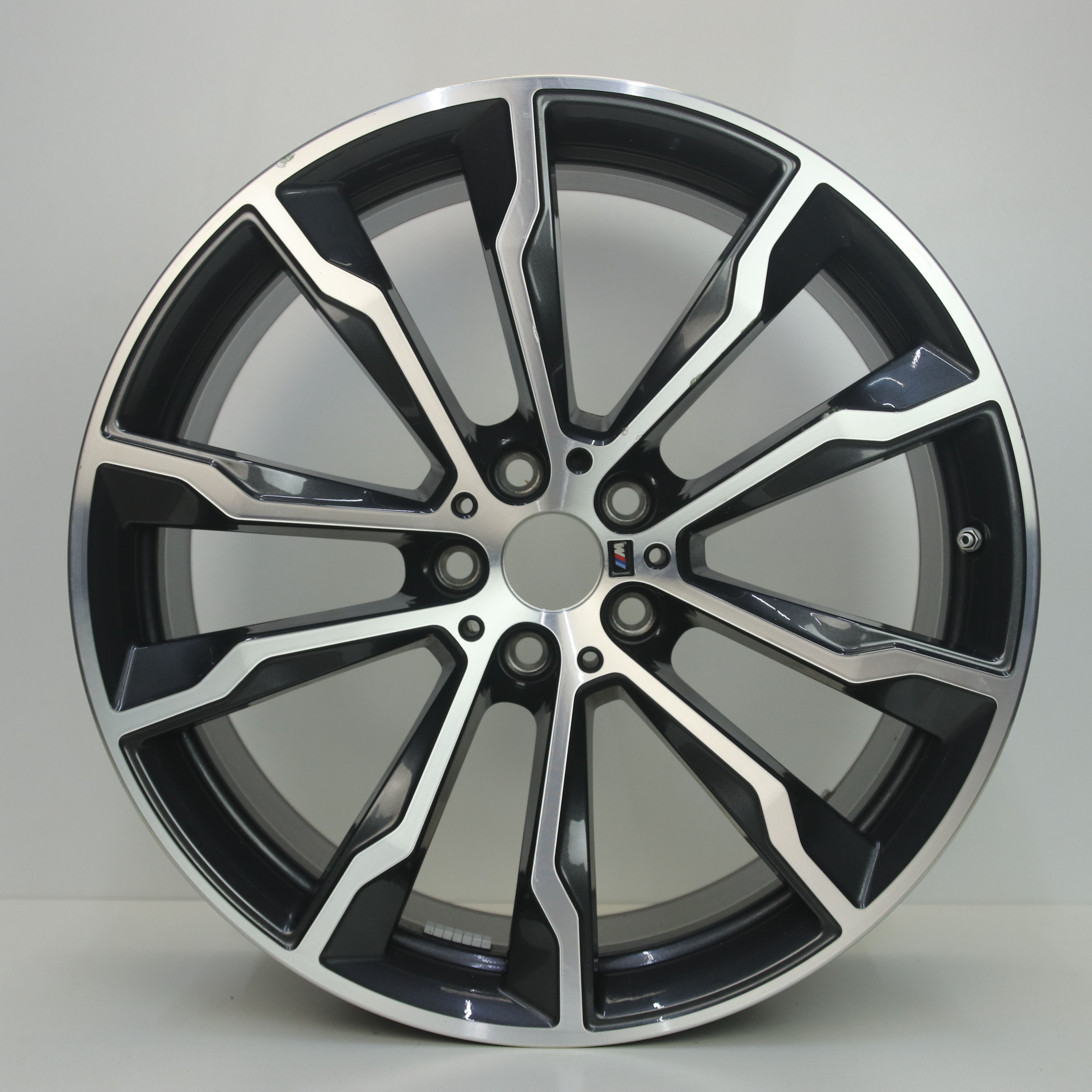 OS1007573 Originele 20 inch lichtmetalen BMW X3/X4 styling M699 velgen (breedset) 8.00X20 5X112 ET27.0 NB66.60 Antraciet gepolijst