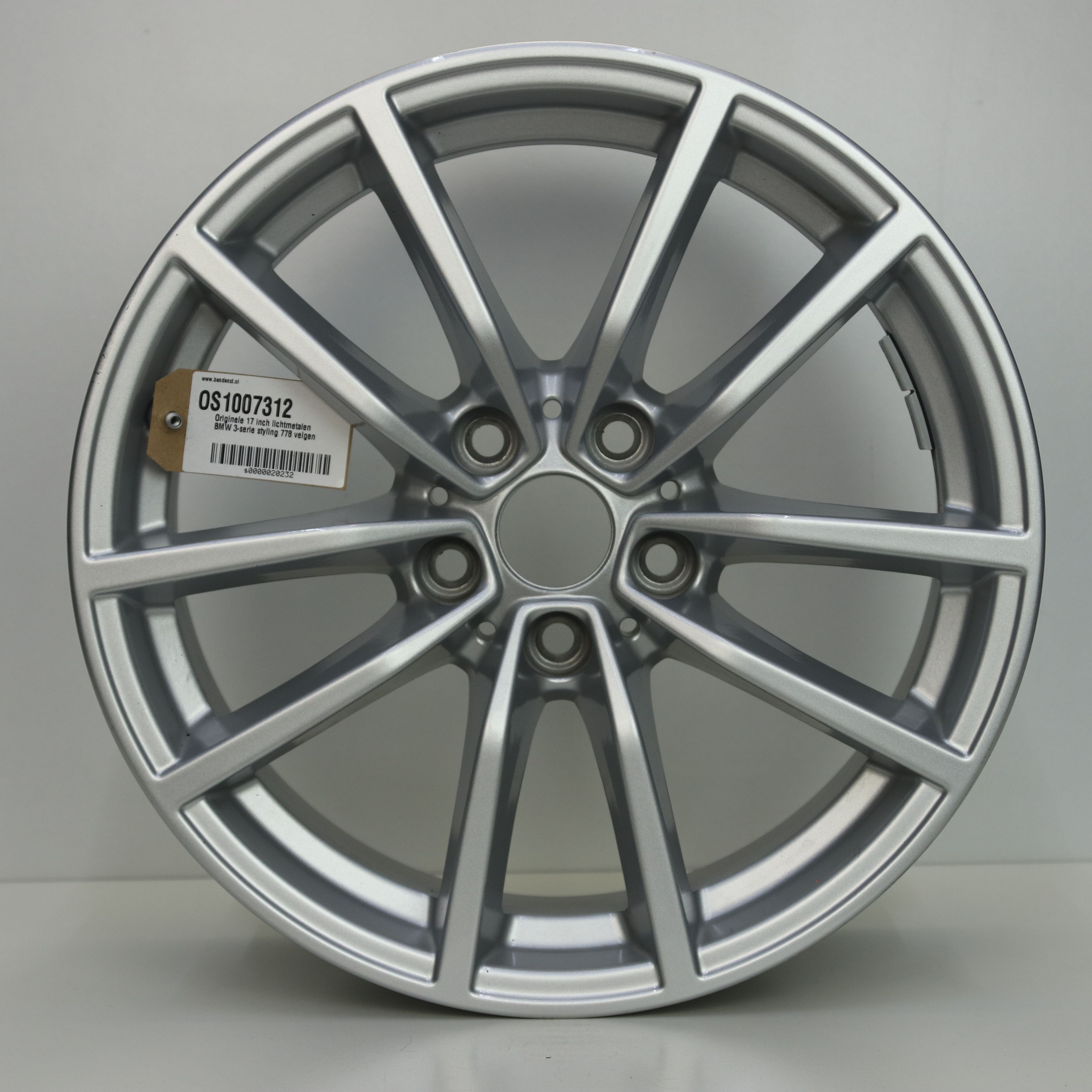 OS1007312 Originele 17 inch lichtmetalen BMW 3-serie styling 778 velgen 7.50X17 5X112 ET30.0 NB66.60 Zilver