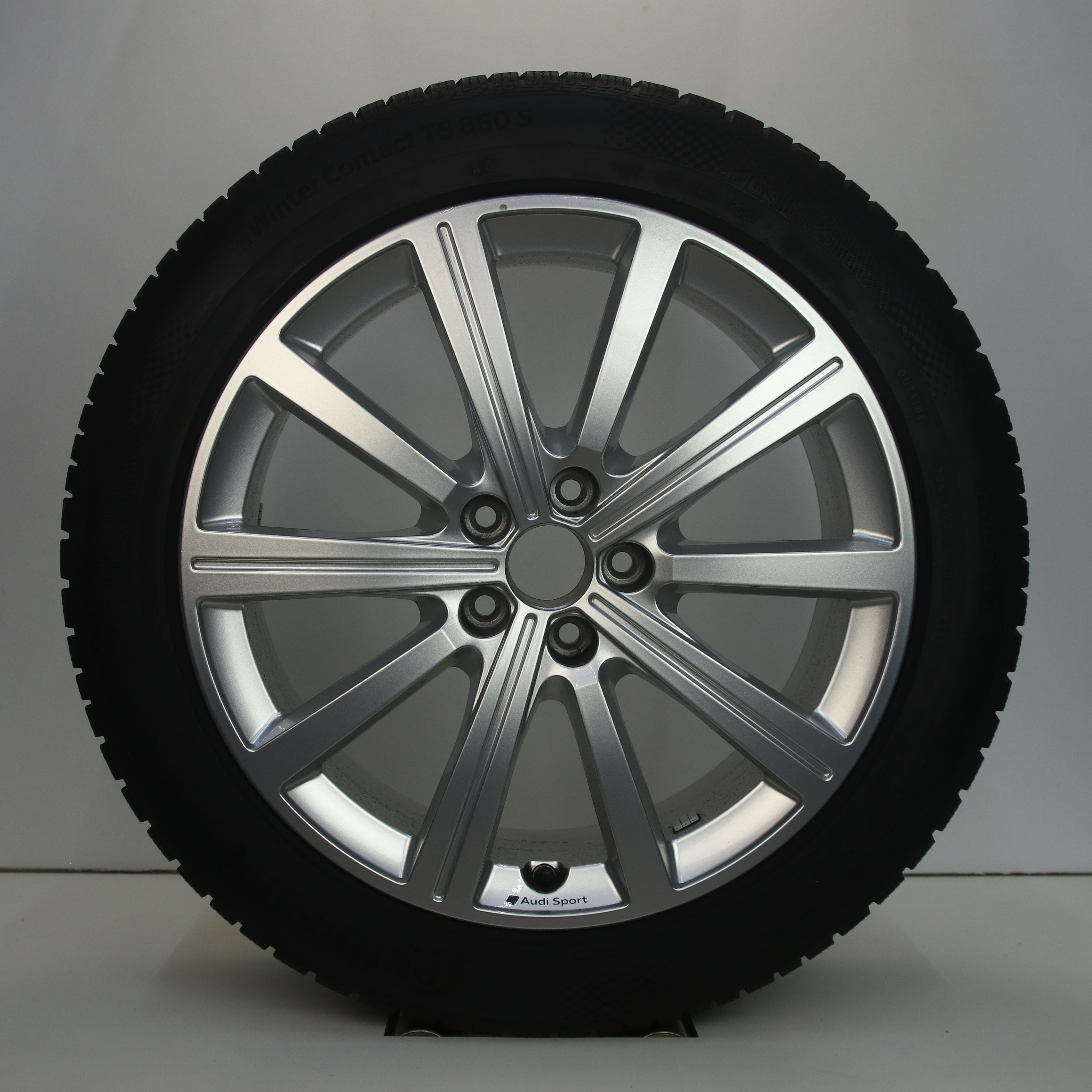 OS1007582 Originele 19 inch lichtmetalen Audi RSQ3 velgen 7.50X19 5X112 ET38.0 NB57.10 Zilver
