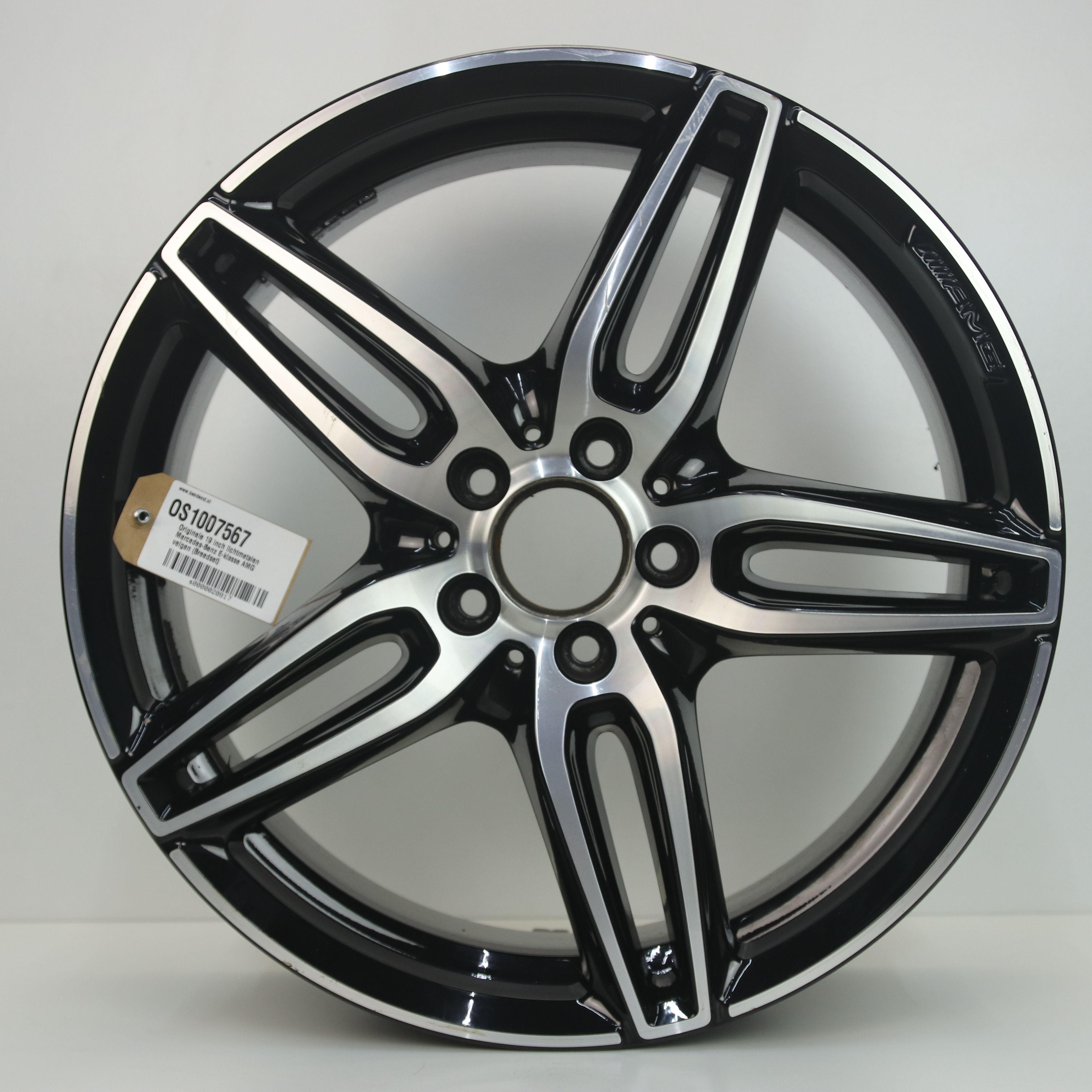 OS1007567 Originele 19 inch lichtmetalen Mercedes-Benz E-klasse AMG velgen (Breedset) 8.00X19 5X112 ET43.0 NB66.60 Zwart gepolijst