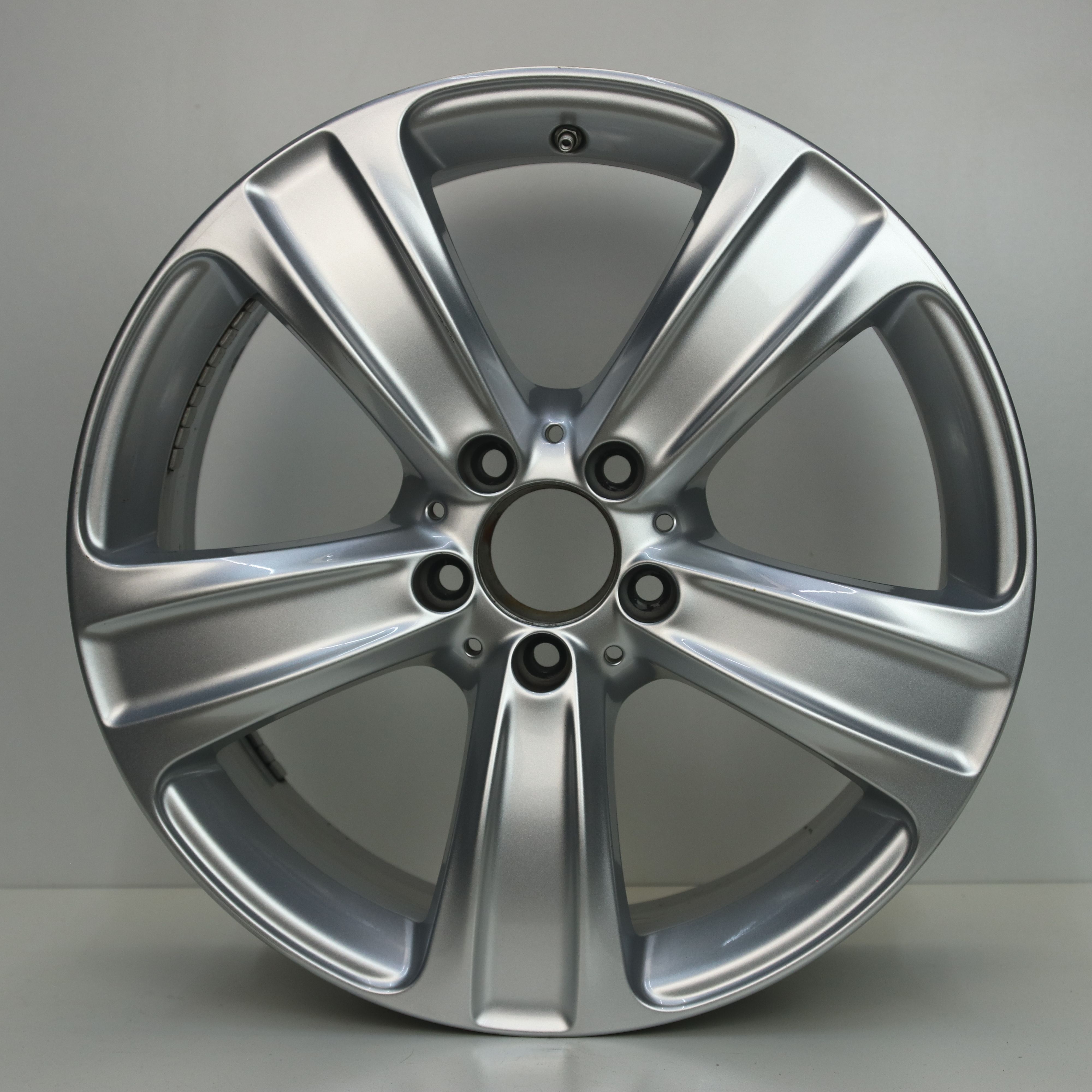 OS1007614 Originele 18 inch lichtmetalen Mercedes-Benz GLC velgen 8.00X18 5X112 ET38.0 NB66.60 Zilver