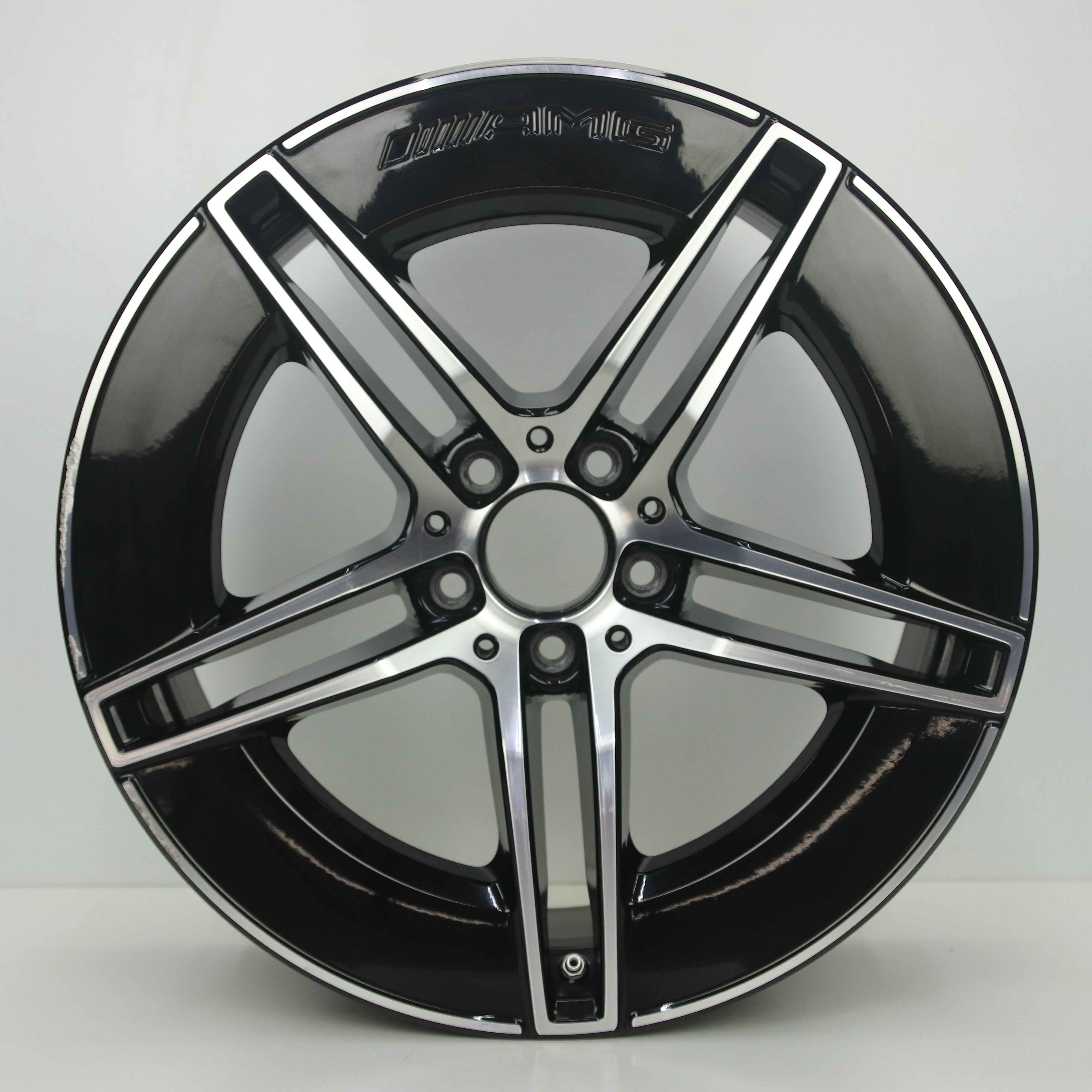 IN1003163 Originele 19 inch lichtmetalen Mercedes-Benz E-klasse AMG velgen (Breedset) 8.50X19 5X112 ET35.5 NB66.60 Zwart Gepolijst