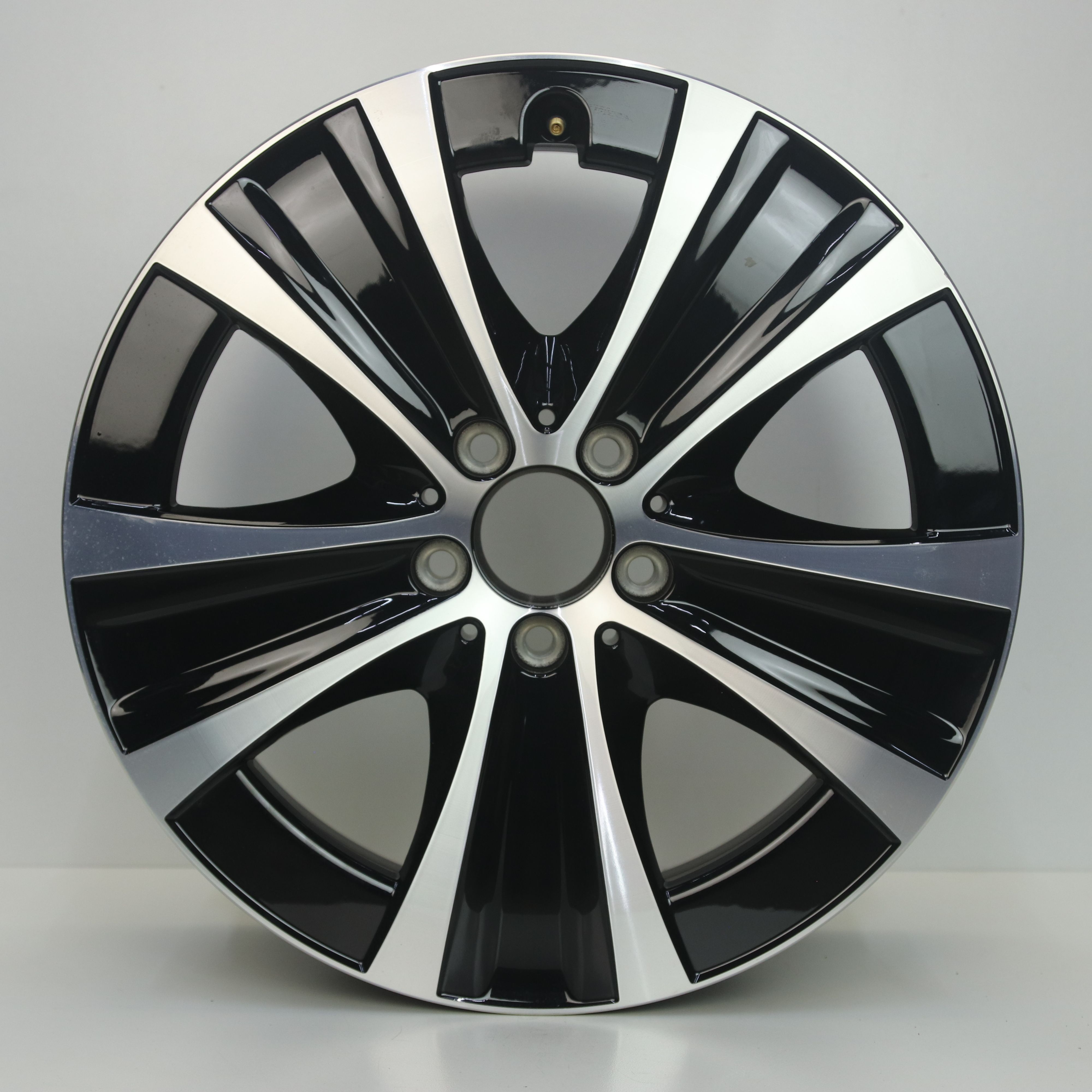 OS1007350 Originele 18 inch lichtmetalen Mercedes-Benz E-klasse velgen 8.00X18 5X112 ET43.0 NB66.60 Zwart gepolijst