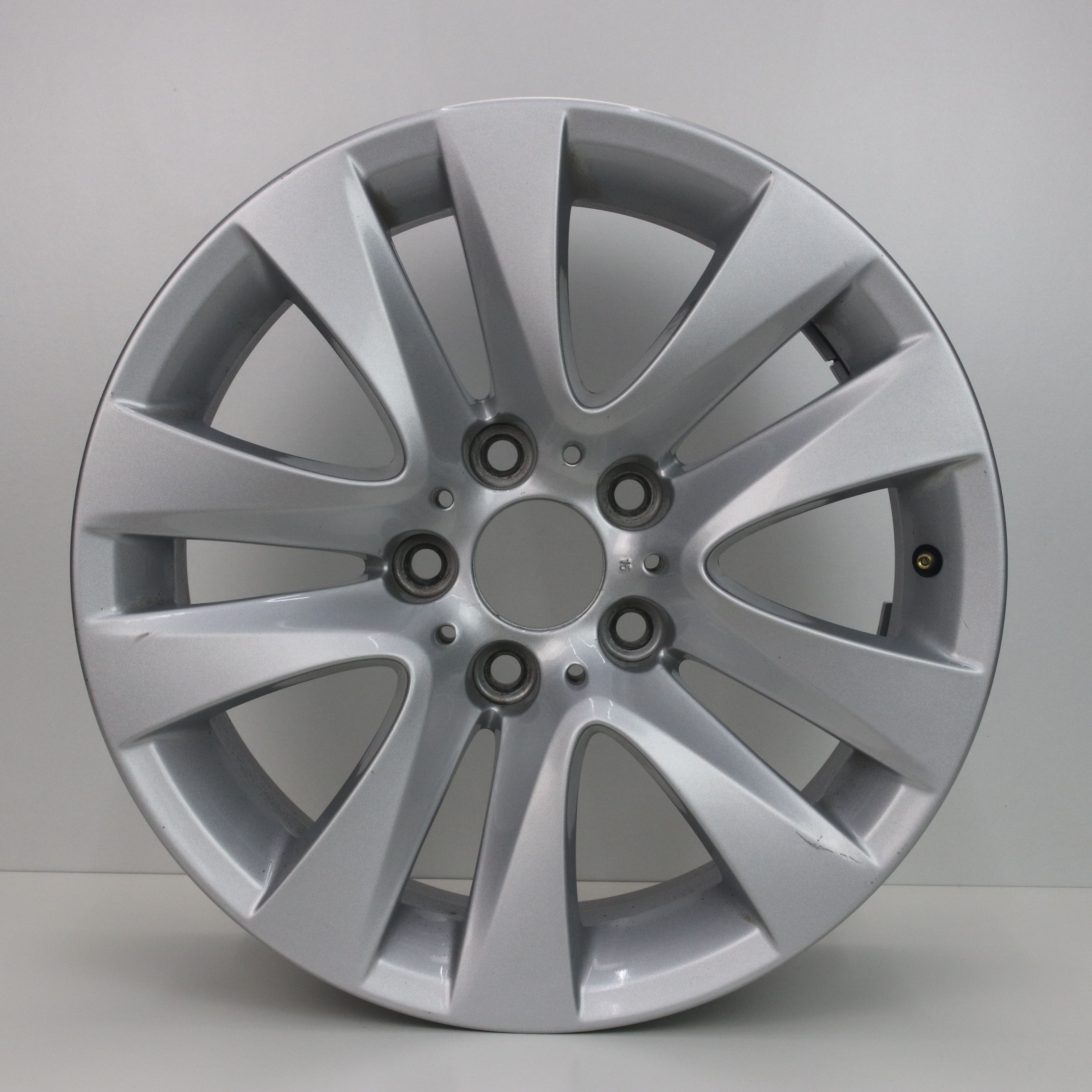 OS1002046 Originele 17 inch lichtmetalen BMW 3-serie styling 338 velgen 8.00X17 5X120 ET34.0 NB72.60 Zilver