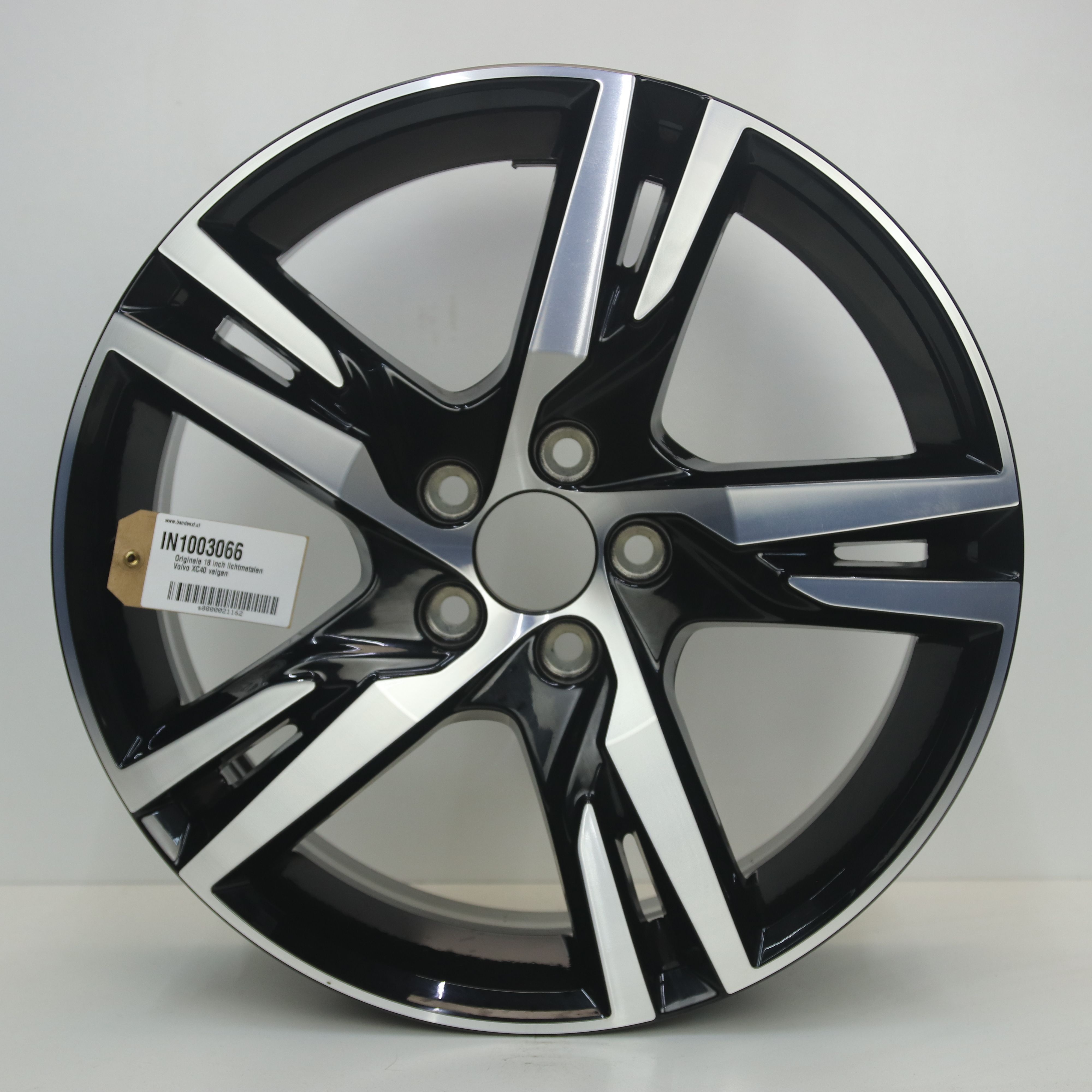 IN1003066 Originele 18 inch lichtmetalen Volvo XC40 velgen 7.50X18 5X108 ET50.5 NB63.40 Zwart gepolijst
