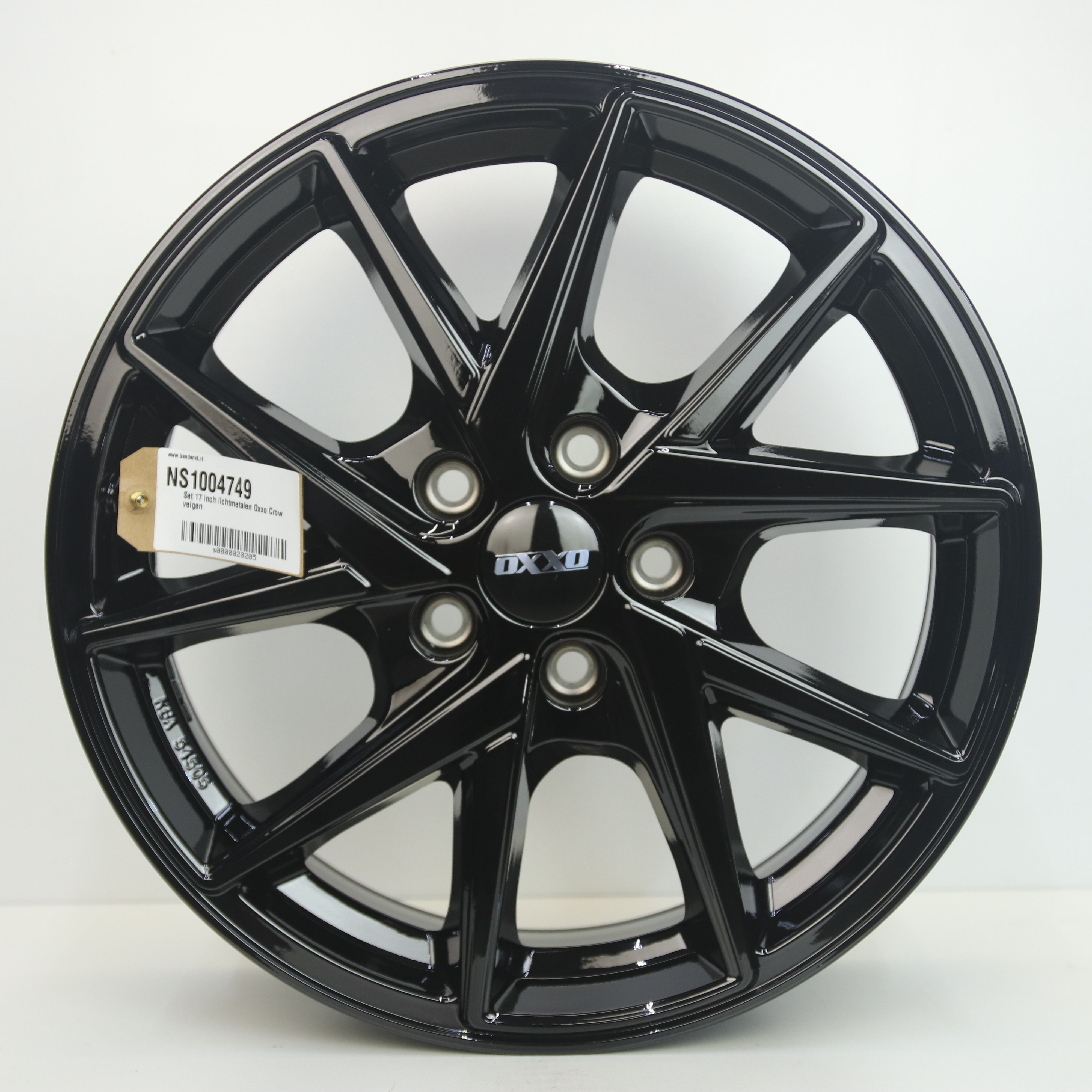 NS1004749 Set 17 inch lichtmetalen Oxxo Crow velgen 7.00X17 5X112 ET45.0 NB66.60 Zwart