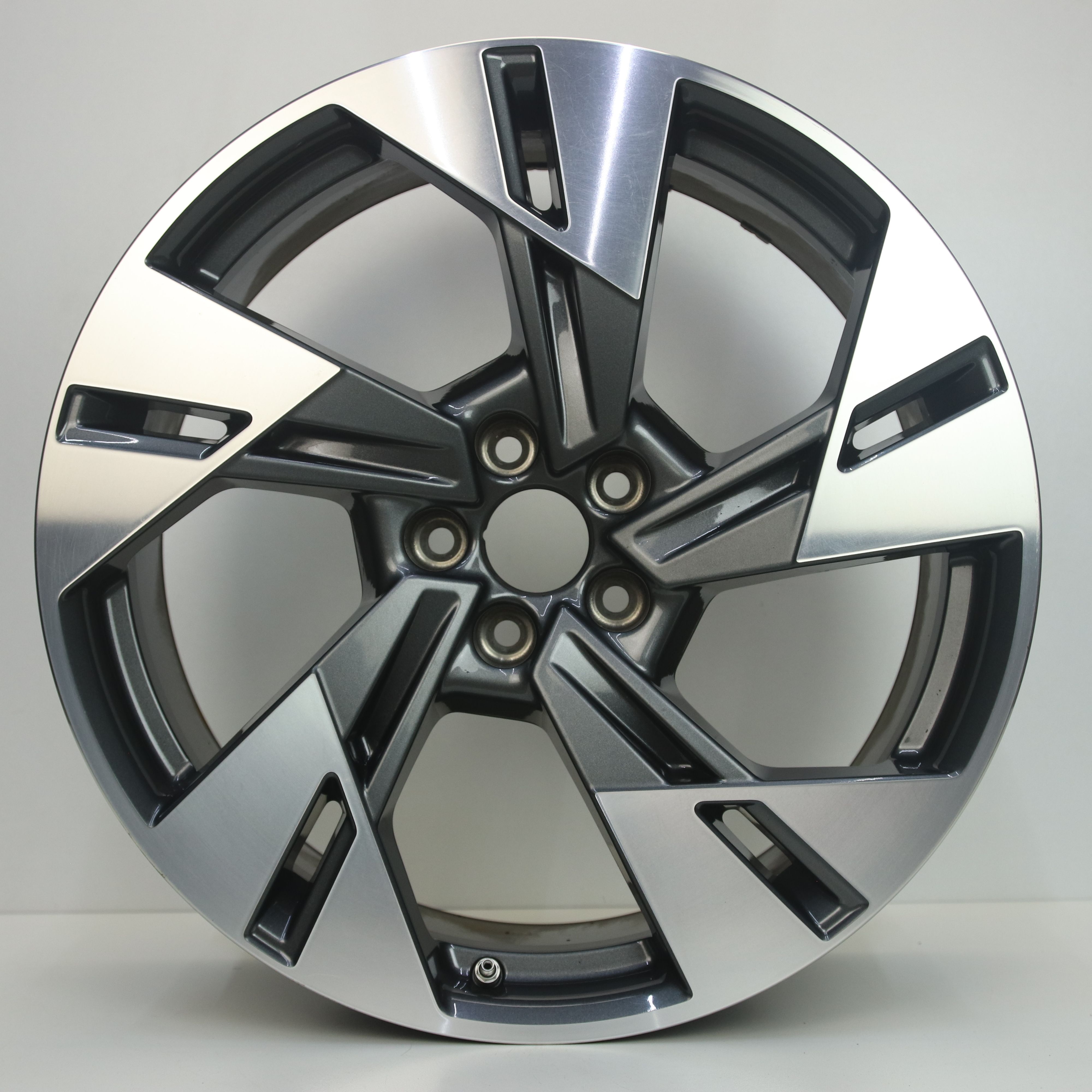 OS1007587 Originele 20 inch lichtmetalen Audi E-tron velgen 9.00X20 5X112 ET38.0 NB66.60 Antraciet gepolijst
