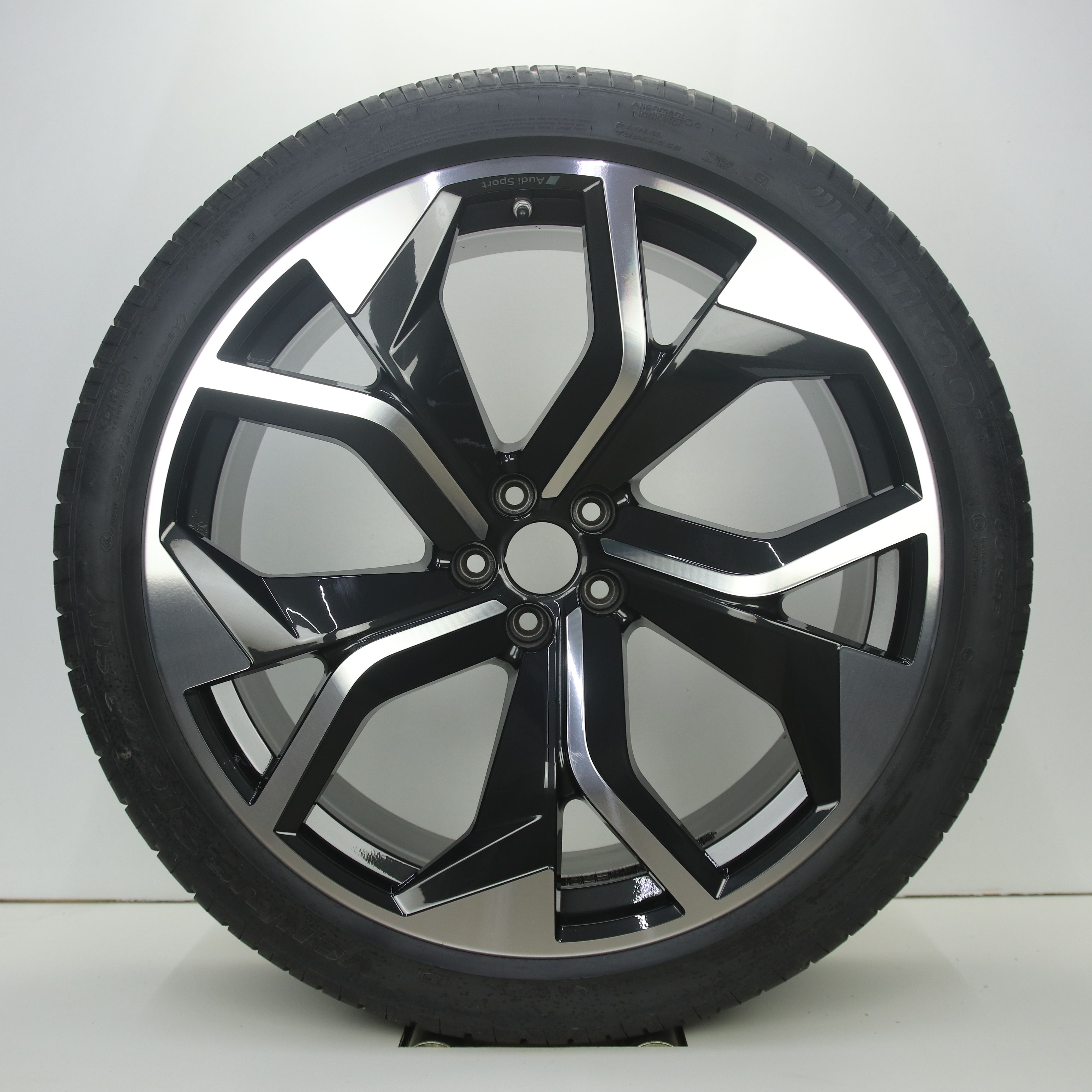 OS1007761 Originele 23 inch lichtmetalen Audi RSQ8 velgen 10.50X23 5X112 ET18.0 NB66.60 Zwart gepolijst