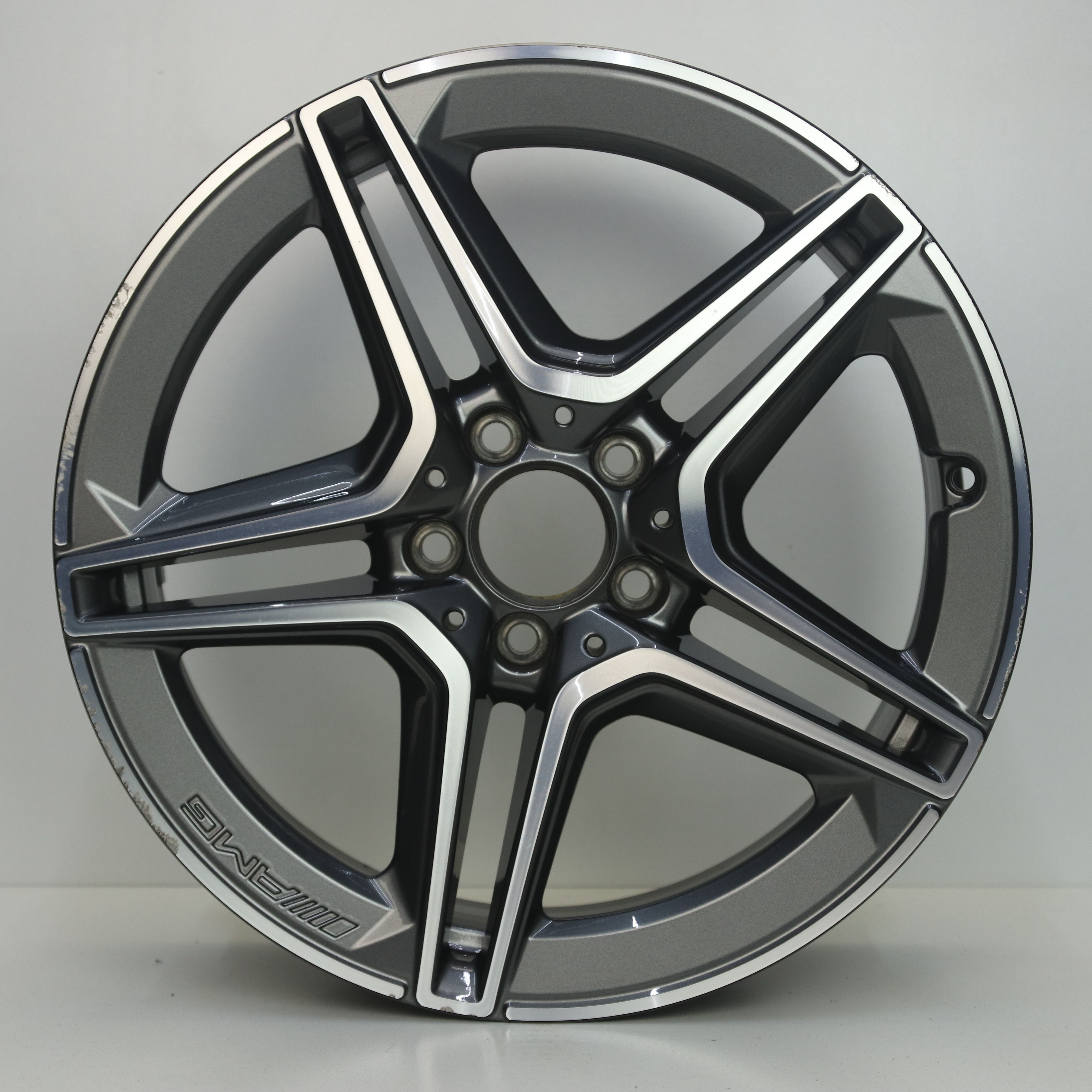 OS1007575 Originele 18 inch lichtmetalen Mercedes-Benz A-klasse AMG velgen 7.50X18 5X112 ET49.0 NB66.60 Antraciet Gepolijst