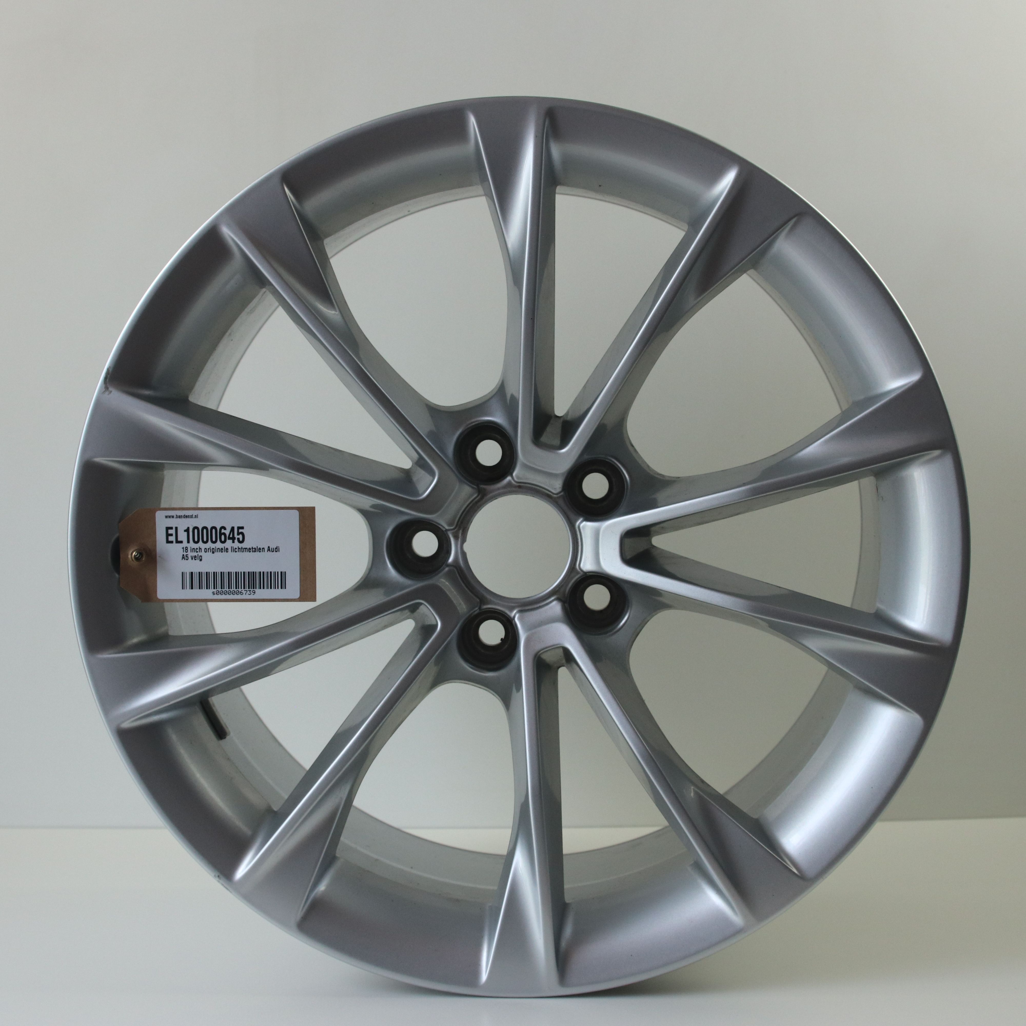 EL1000645 18 inch originele lichtmetalen Audi A5 velg 8.50X18 5X112 ET29.0 NB66.50 Zilver