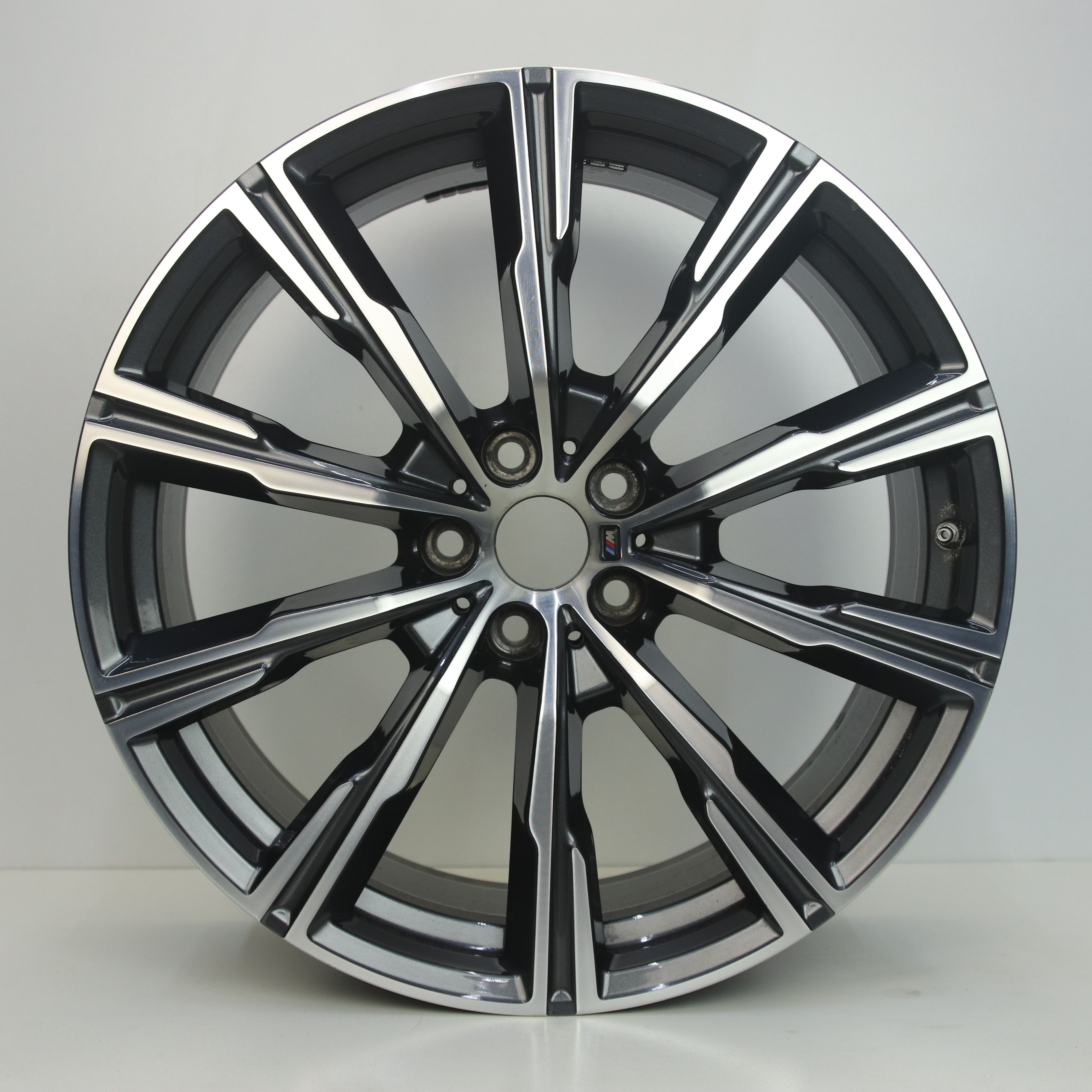 OS1007608 Originele 20 inch lichtmetalen BMW X5 styling M740 velgen 9.00X20 5X112 ET35.0 NB66.60 Antraciet gepolijst