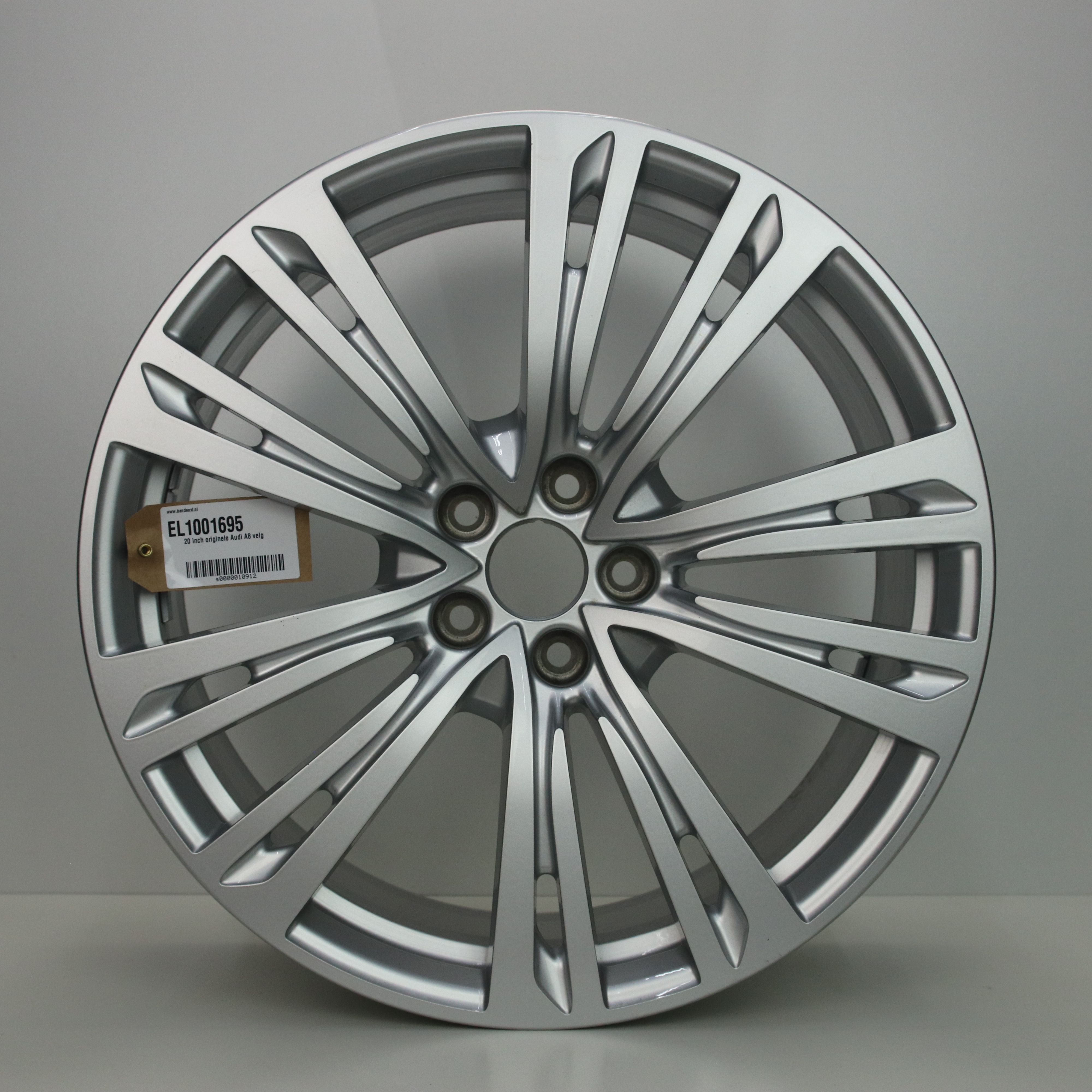 EL1001695 20 inch originele Audi A8 velg 9.00X20 5X112 ET40.0 NB66.50 Zilver