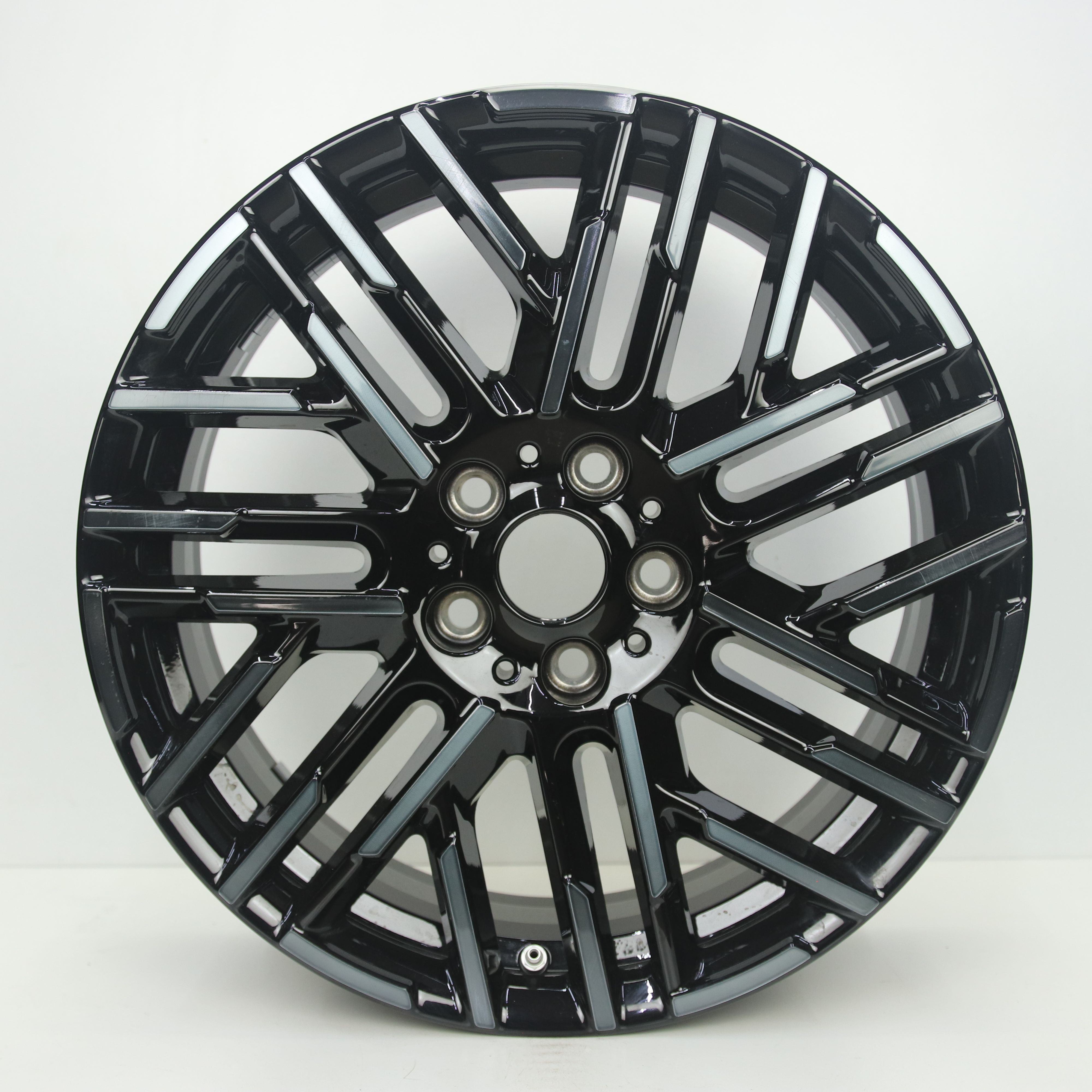 OS1007834 Originele 18 inch lichtmetalen Mini Cooper J01 Electric styling 984 velgen 7.50X18 5X112 ET50.0 NB66.60 Zwart gepolijst