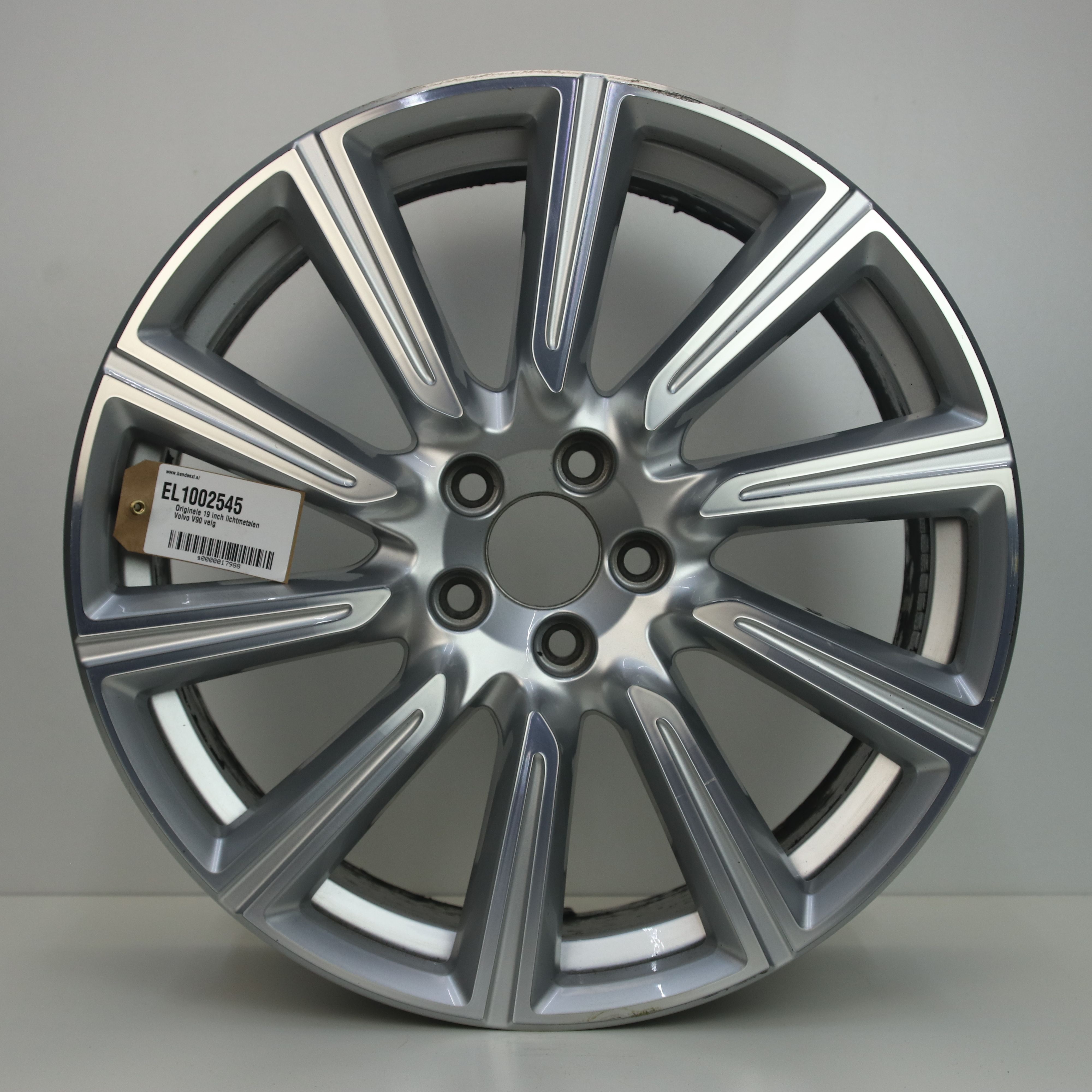 EL1002544 Originele 19 inch lichtmetalen Volvo V90 velg 8.50X19 5X108 ET47.0 NB63.40 Zilver gepolijst