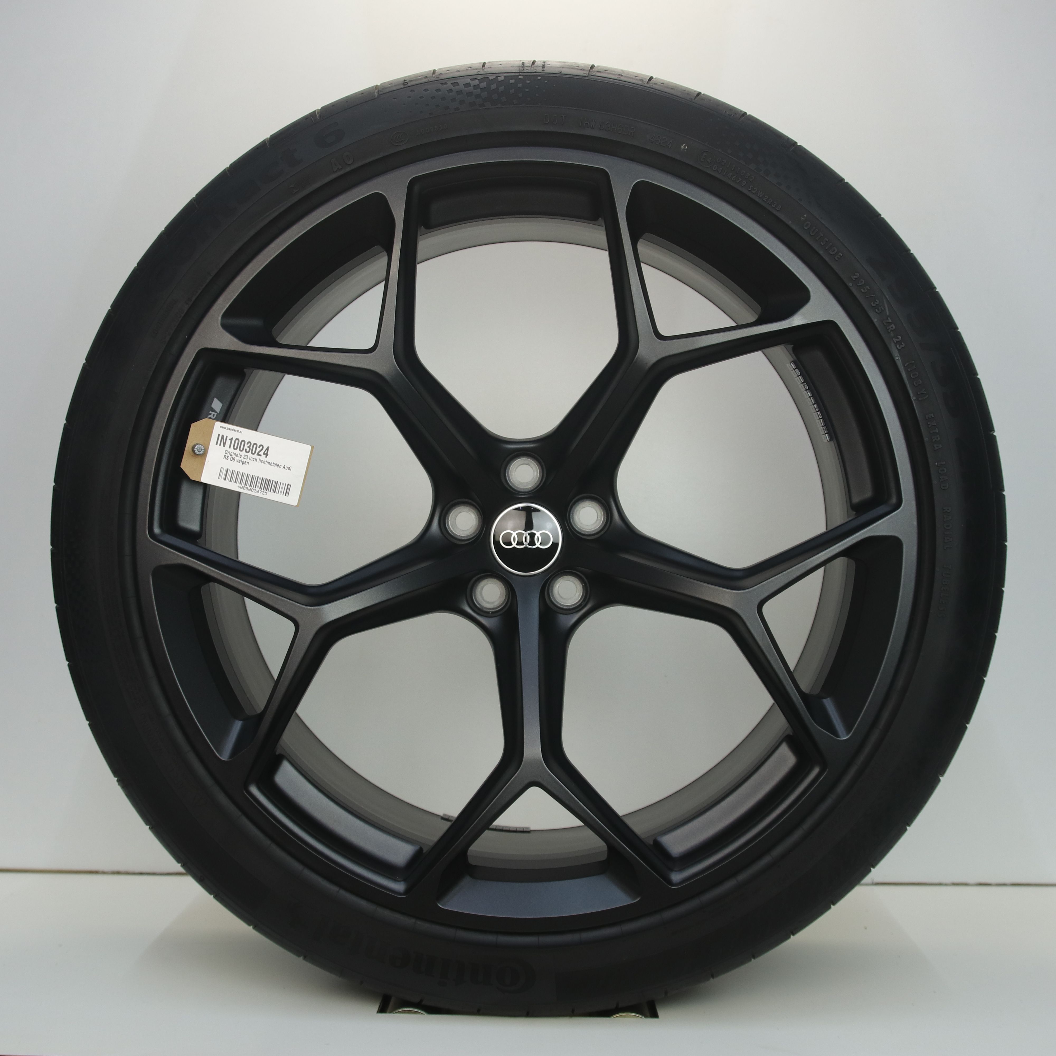 IN1003024 Originele 23 inch lichtmetalen Audi RS Q8 velgen 10.50X23 5X112 ET18.0 NB66.60 Mat zwart