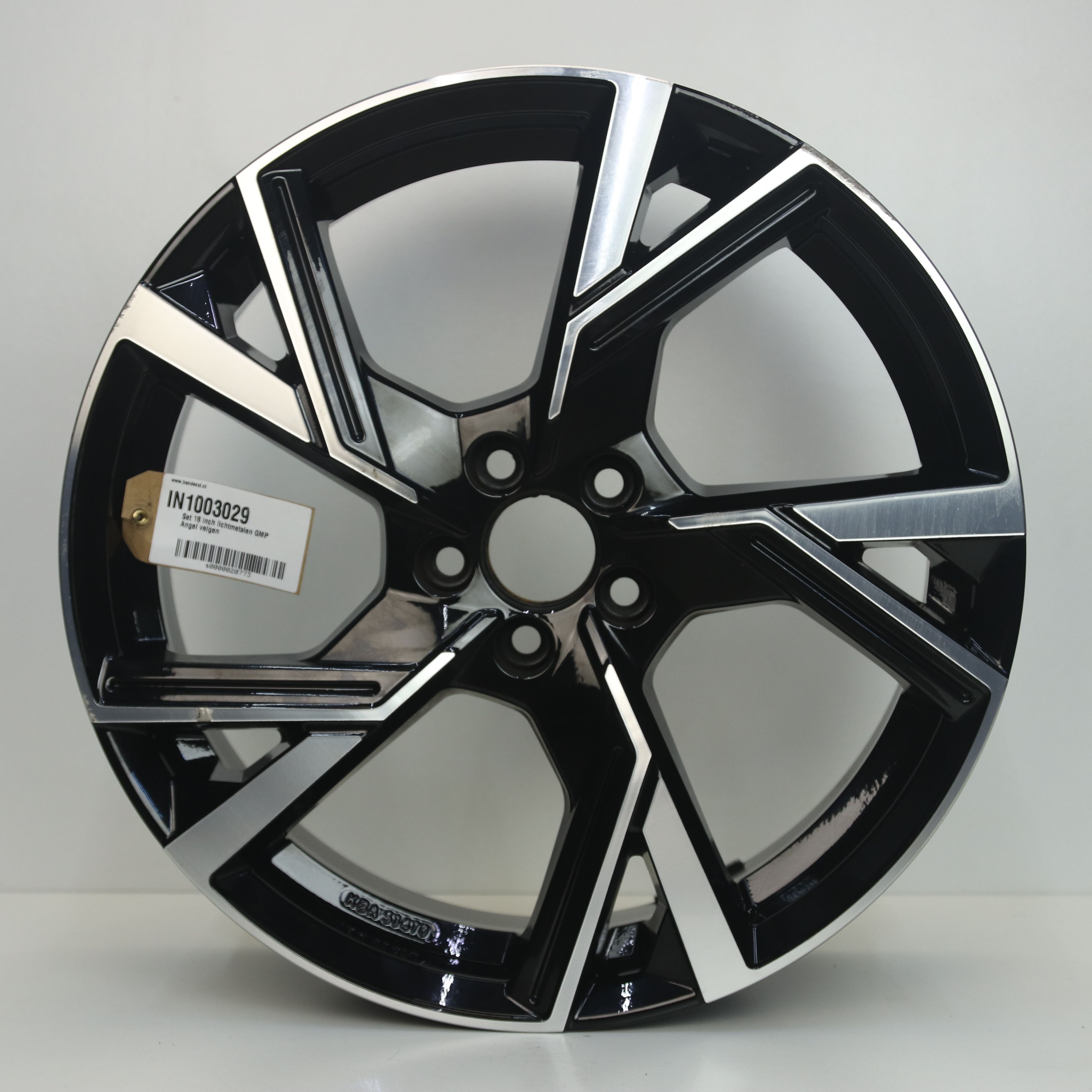 IN1003029 Set 18 inch lichtmetalen GMP Angel velgen 7.50X18 5X100 ET40.0 NB57.10 Zwart gepolijst