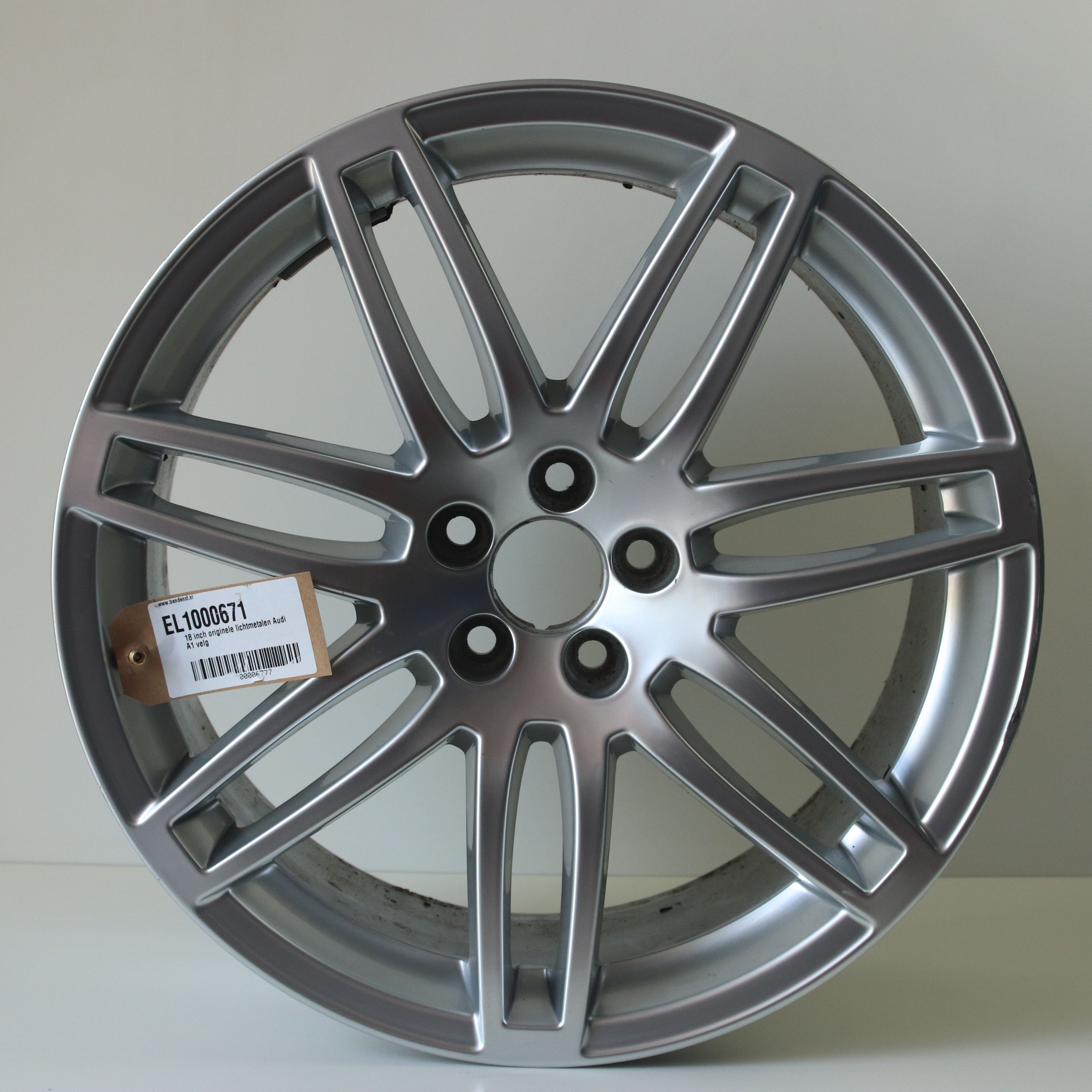 EL1000671 18 inch originele lichtmetalen Audi A1 velg 7.50X18 5X100 ET39.5 NB57.10 Zilver