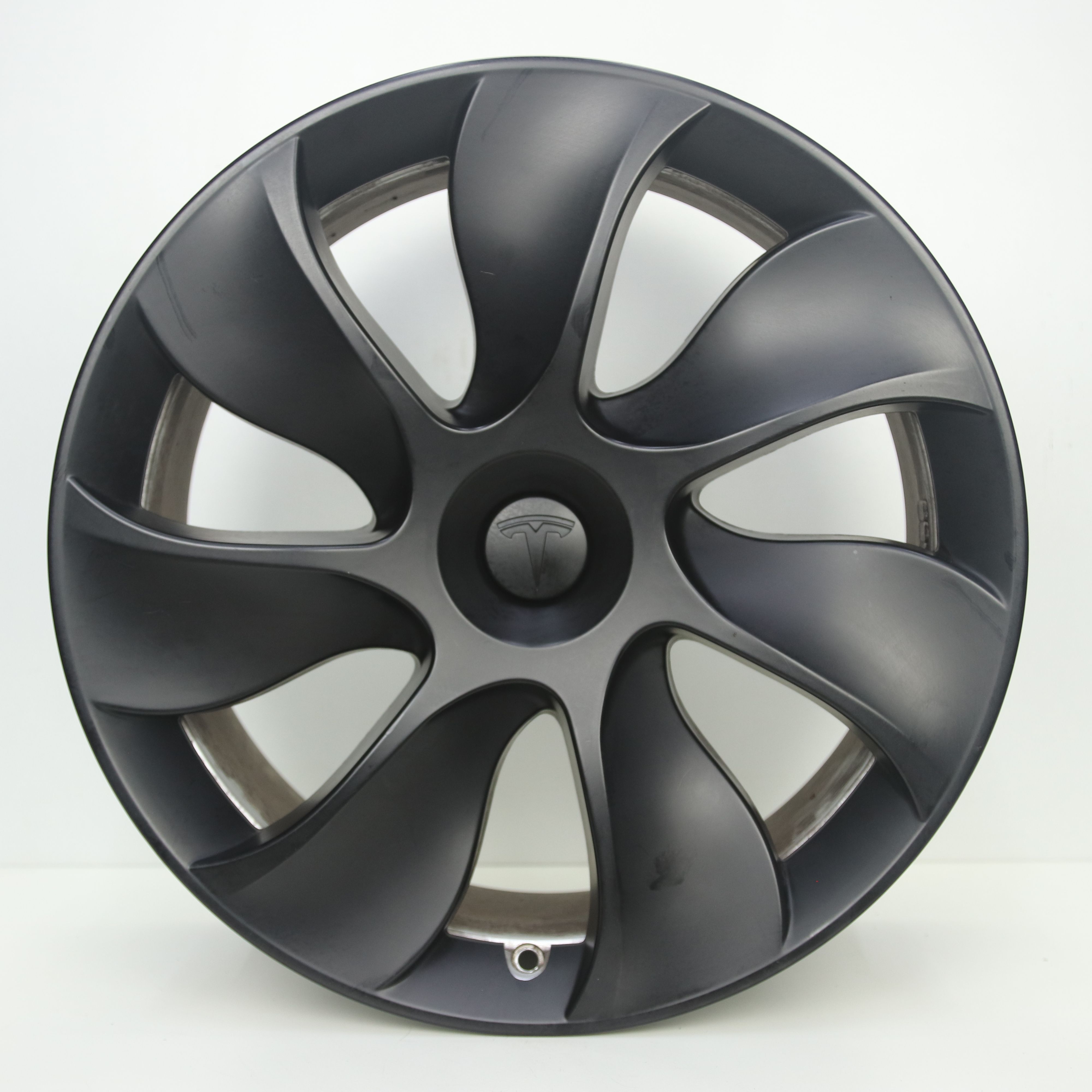 IN1003079 Originele 19 inch lichtmetalen Tesla Model Y velgen 9.50X19 5X114.3 ET45.0 NB64.10 Mat zwart