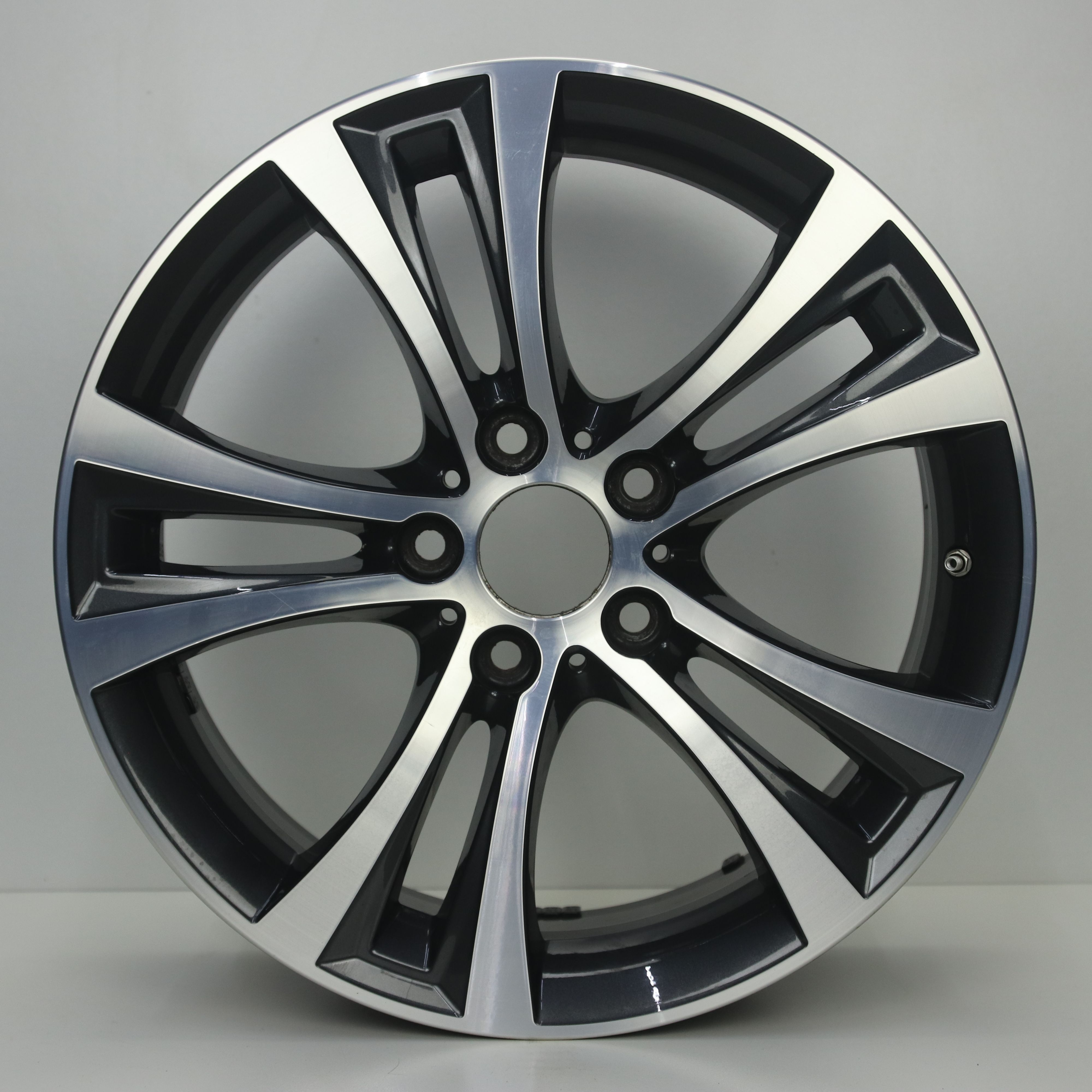 OS1007684 Originele 18 inch lichtmetalen BMW 2-serie styling 384 velgen 7.50X18 5X120 ET45.0 NB72.60 Antraciet Gepolijst
