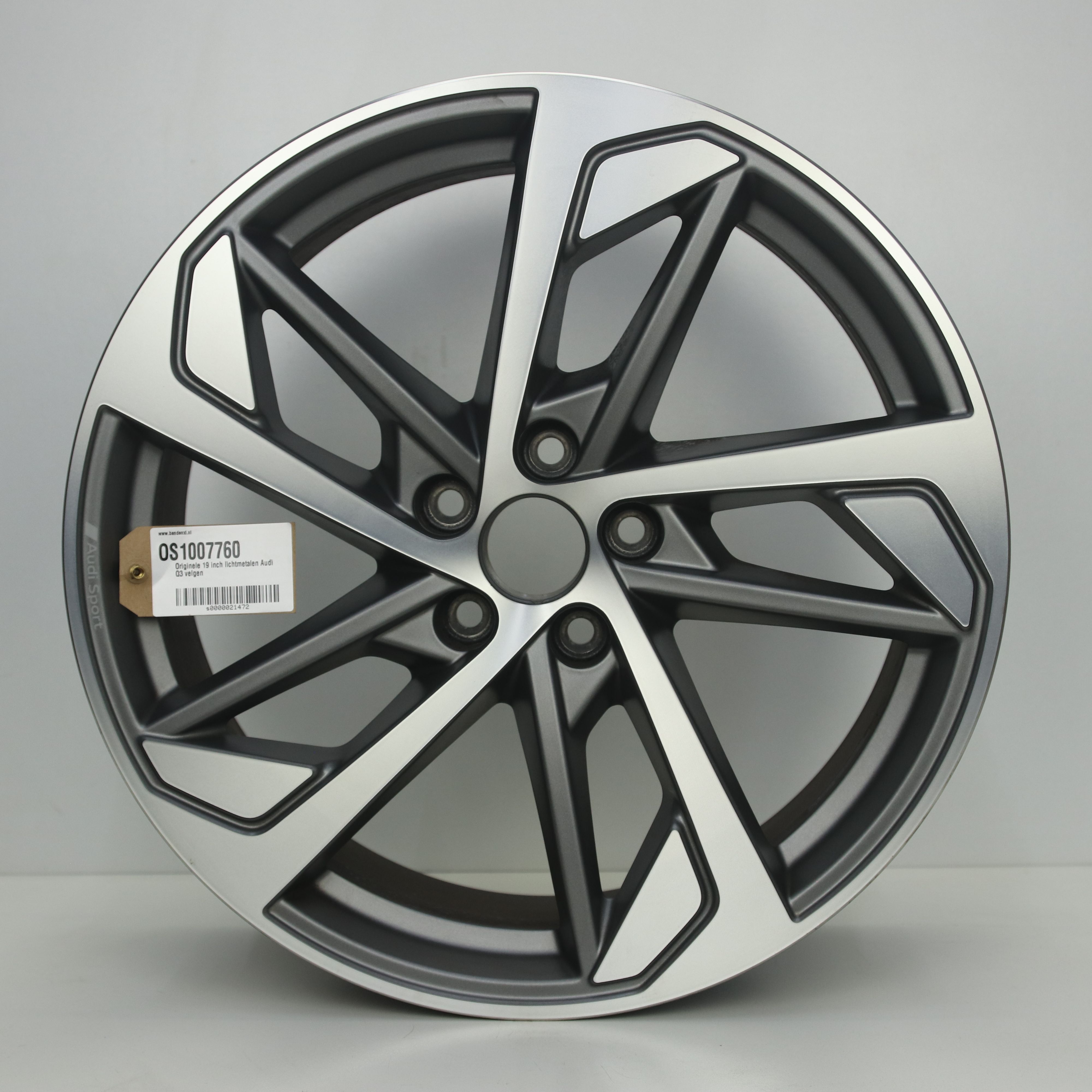 OS1007760 Originele 19 inch lichtmetalen Audi Q3 velgen 8.50X19 5X112 ET38.0 NB57.10 Mat antraciet gepolijst