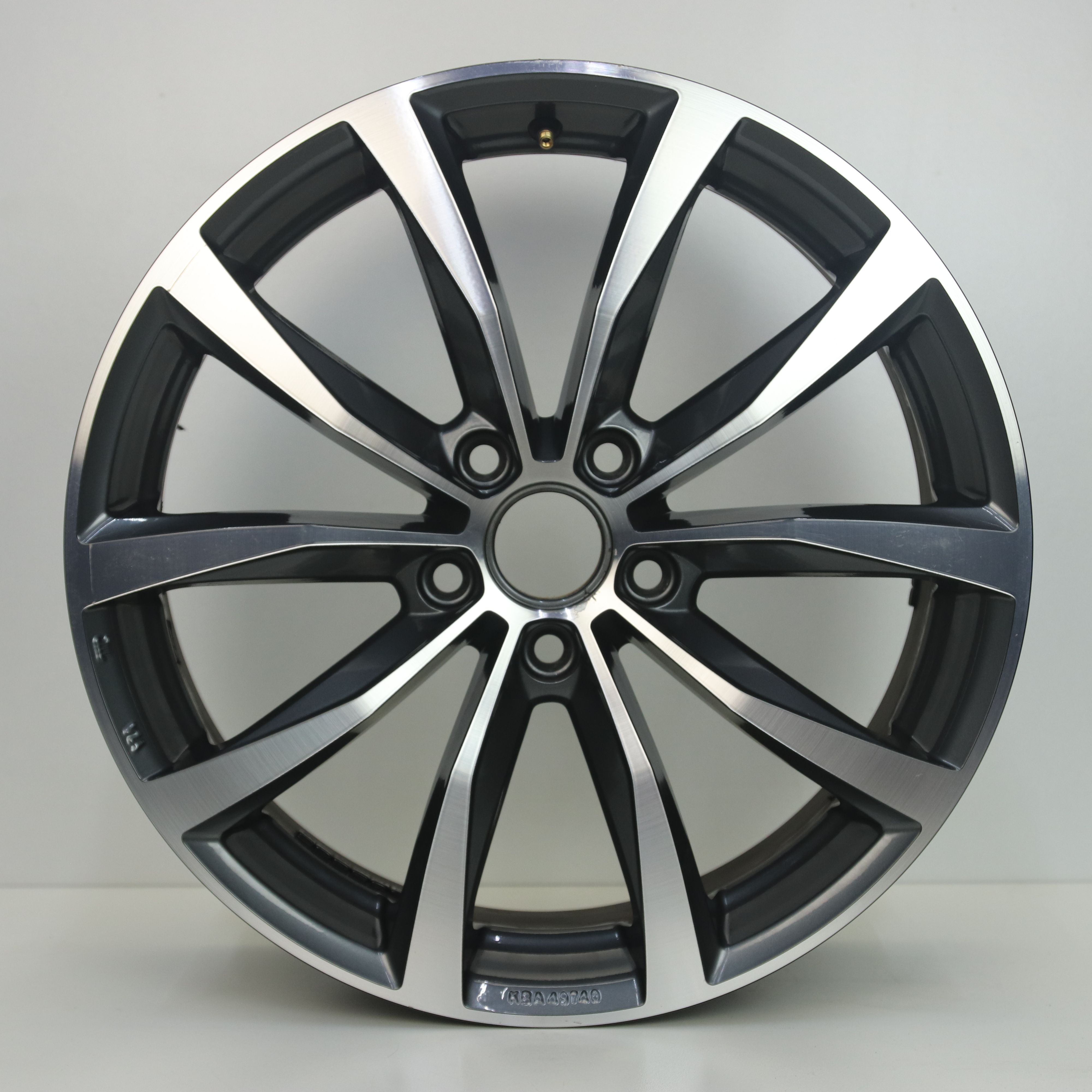 OS1006641 Set 18 inch lichtmetalen MAK velgen 7.50X18 5X112 ET51.0 NB57.10 Antraciet gepolijst