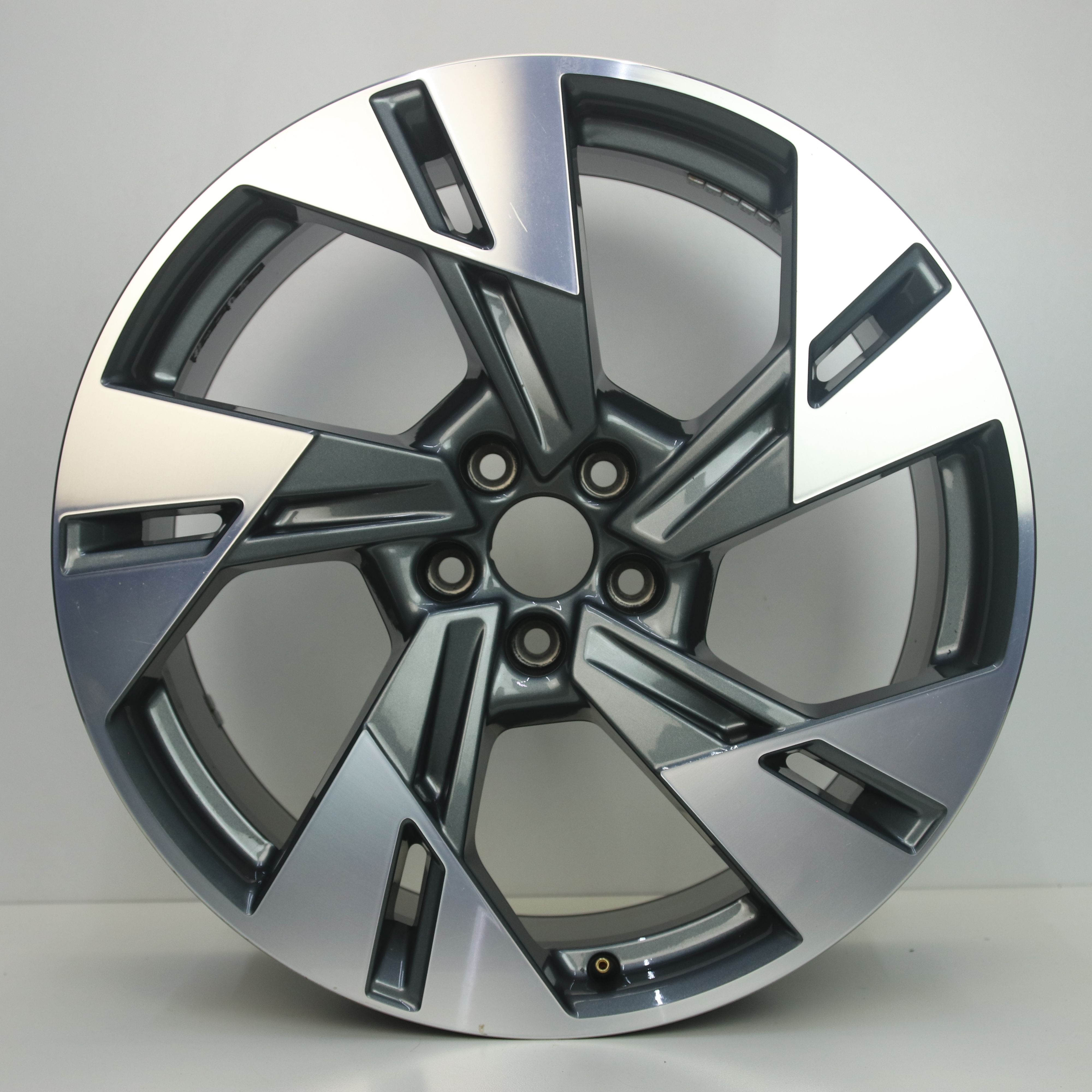 OS1007517 Originele 20 inch lichtmetalen Audi E-tron velgen 9.00X20 5X112 ET38.0 NB66.60 Antraciet gepolijst