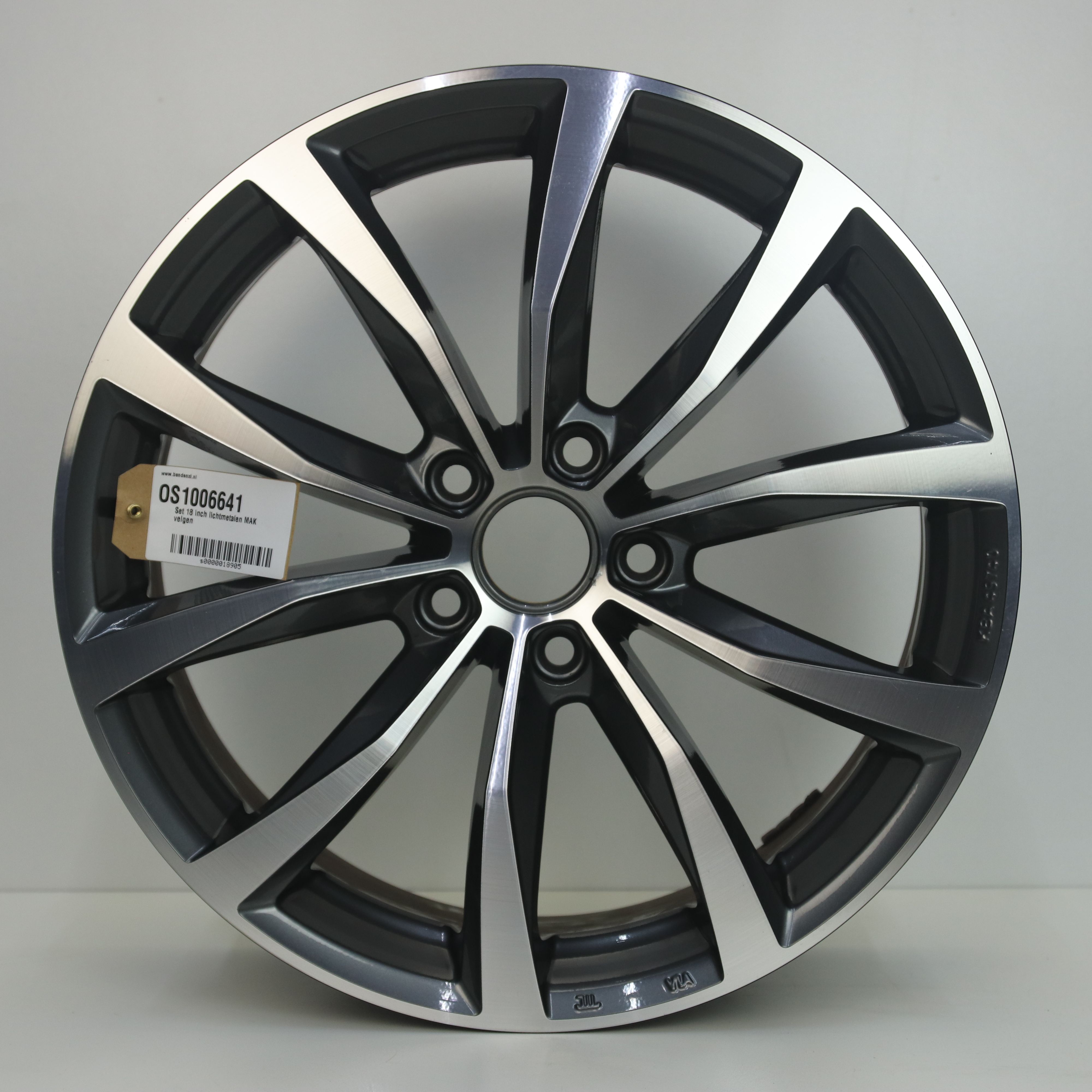 OS1006641 Set 18 inch lichtmetalen MAK velgen 7.50X18 5X112 ET51.0 NB57.10 Antraciet gepolijst