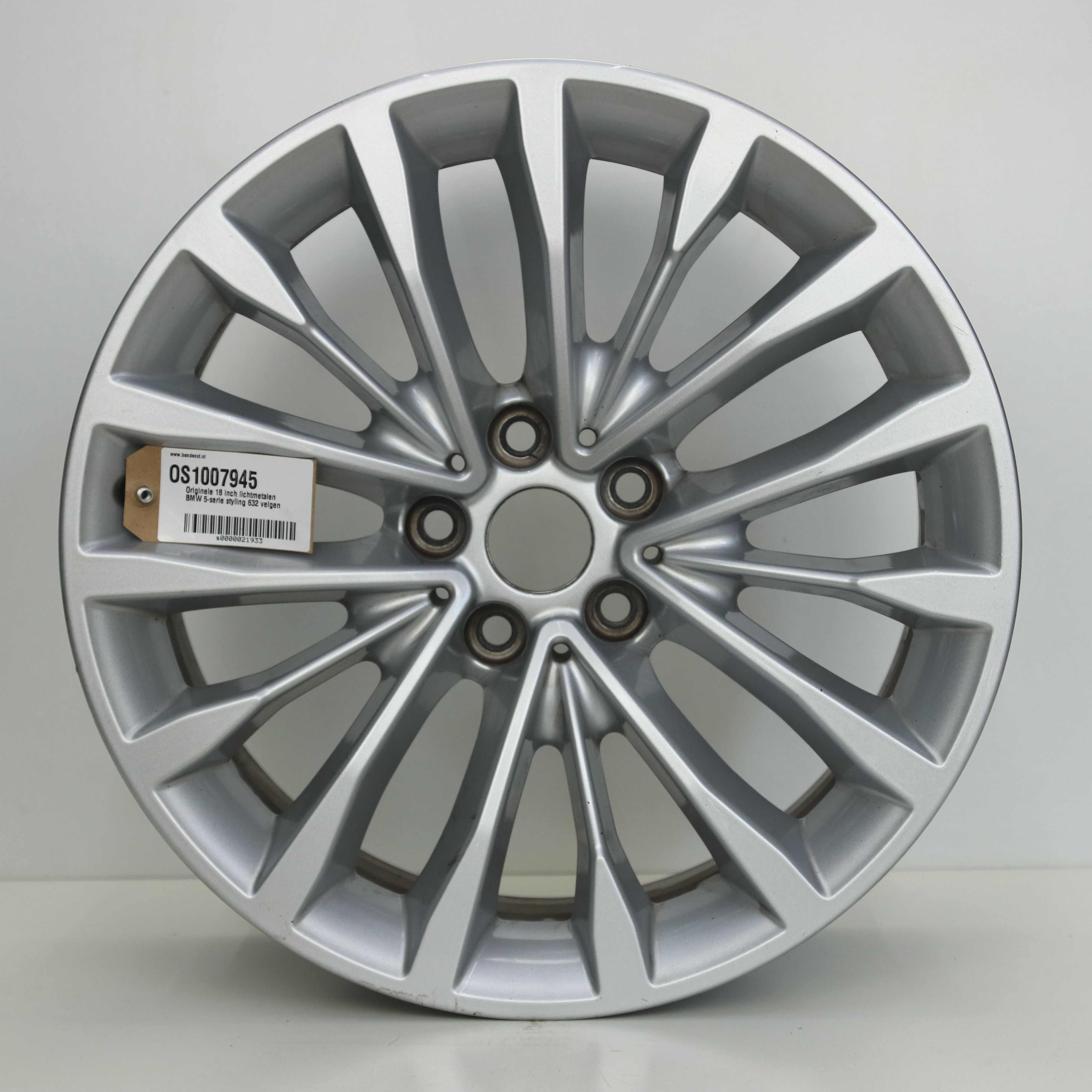 OS1007945 Originele 18 inch lichtmetalen BMW 5-serie styling 632 velgen 8.00X18 5X112 ET30.0 NB66.60 Zilver