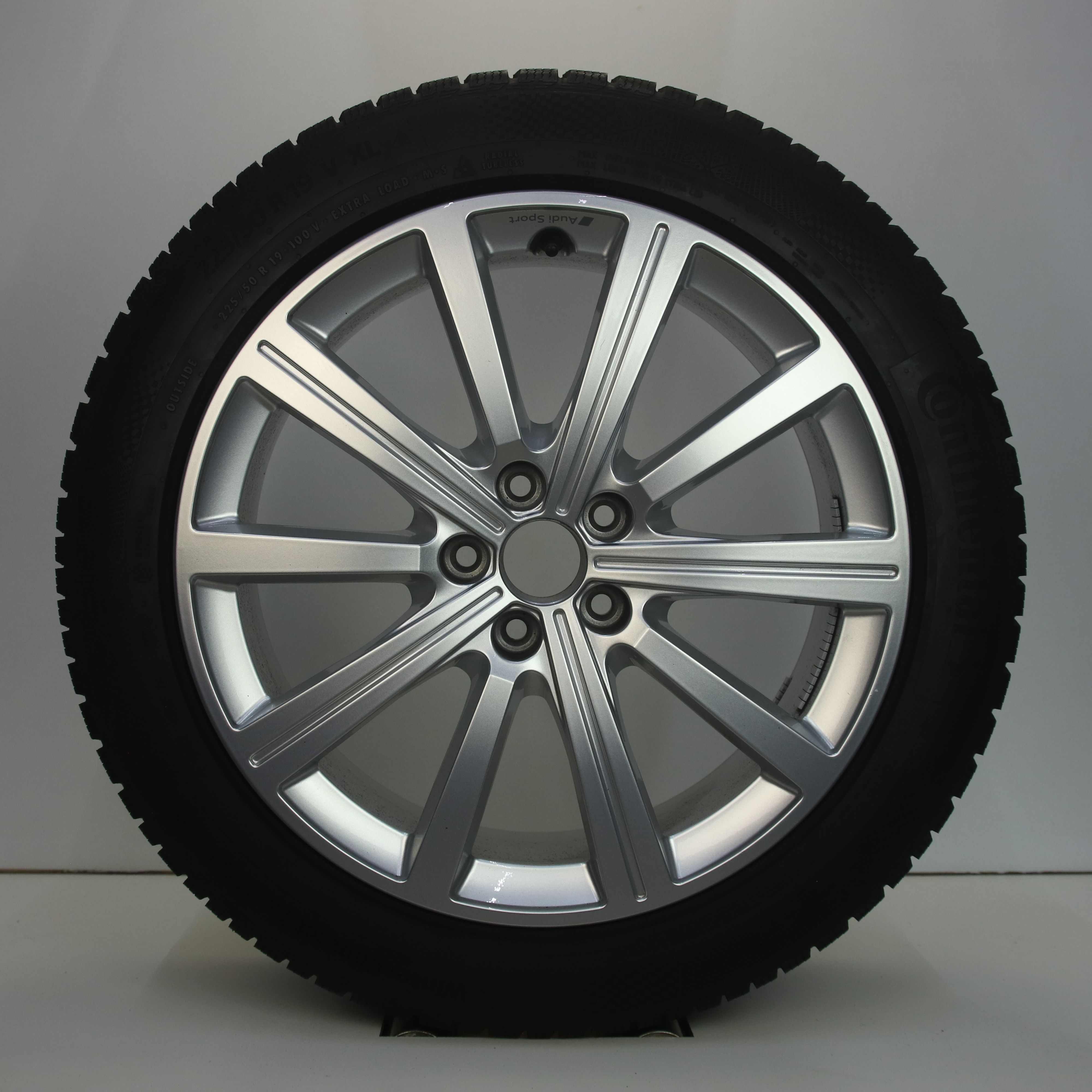OS1007582 Originele 19 inch lichtmetalen Audi RSQ3 velgen 7.50X19 5X112 ET38.0 NB57.10 Zilver