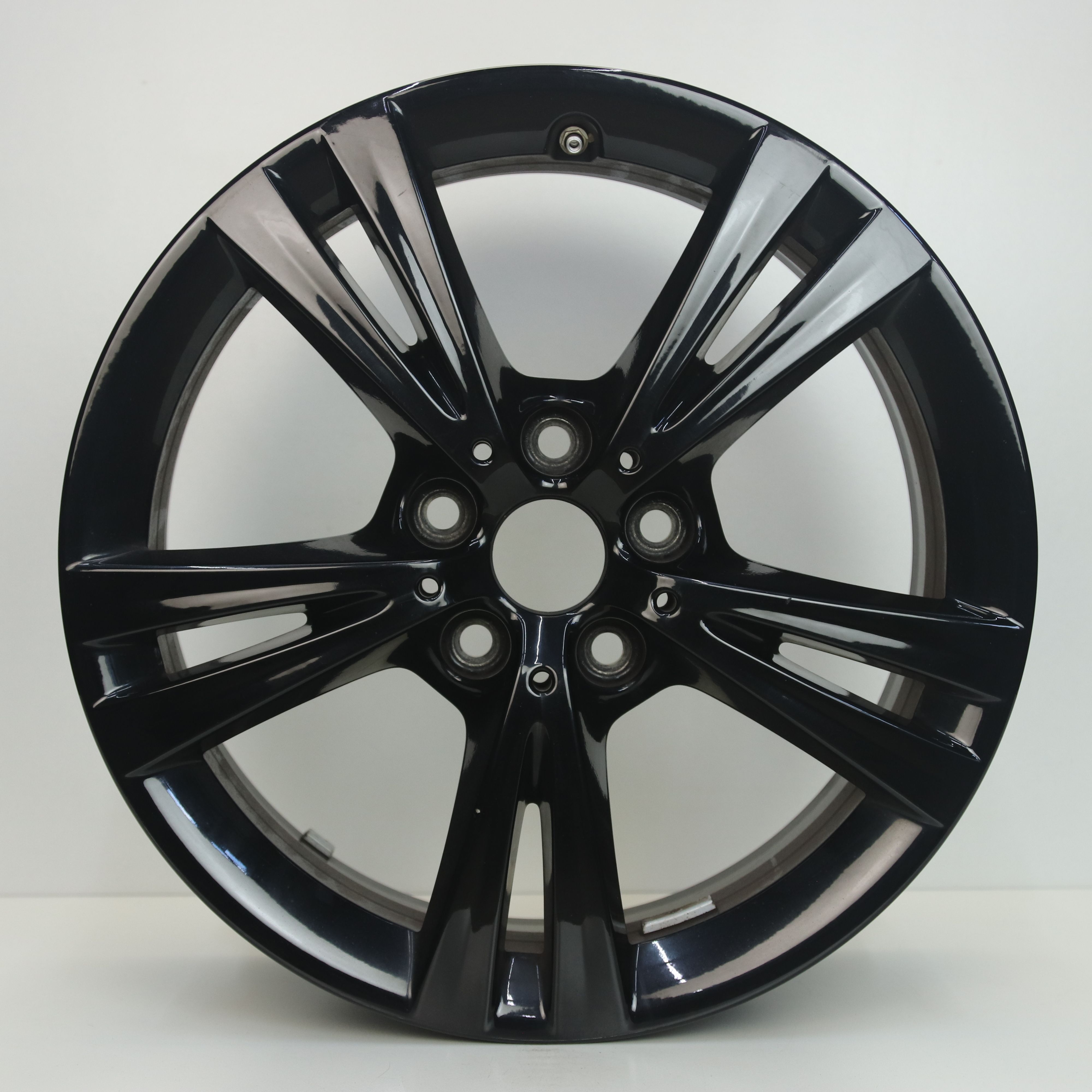 OS1006943 Originele 17 inch lichtmetalen BMW X1 styling 385 velgen 7.50X17 5X112 ET52.0 NB66.60 Zwart