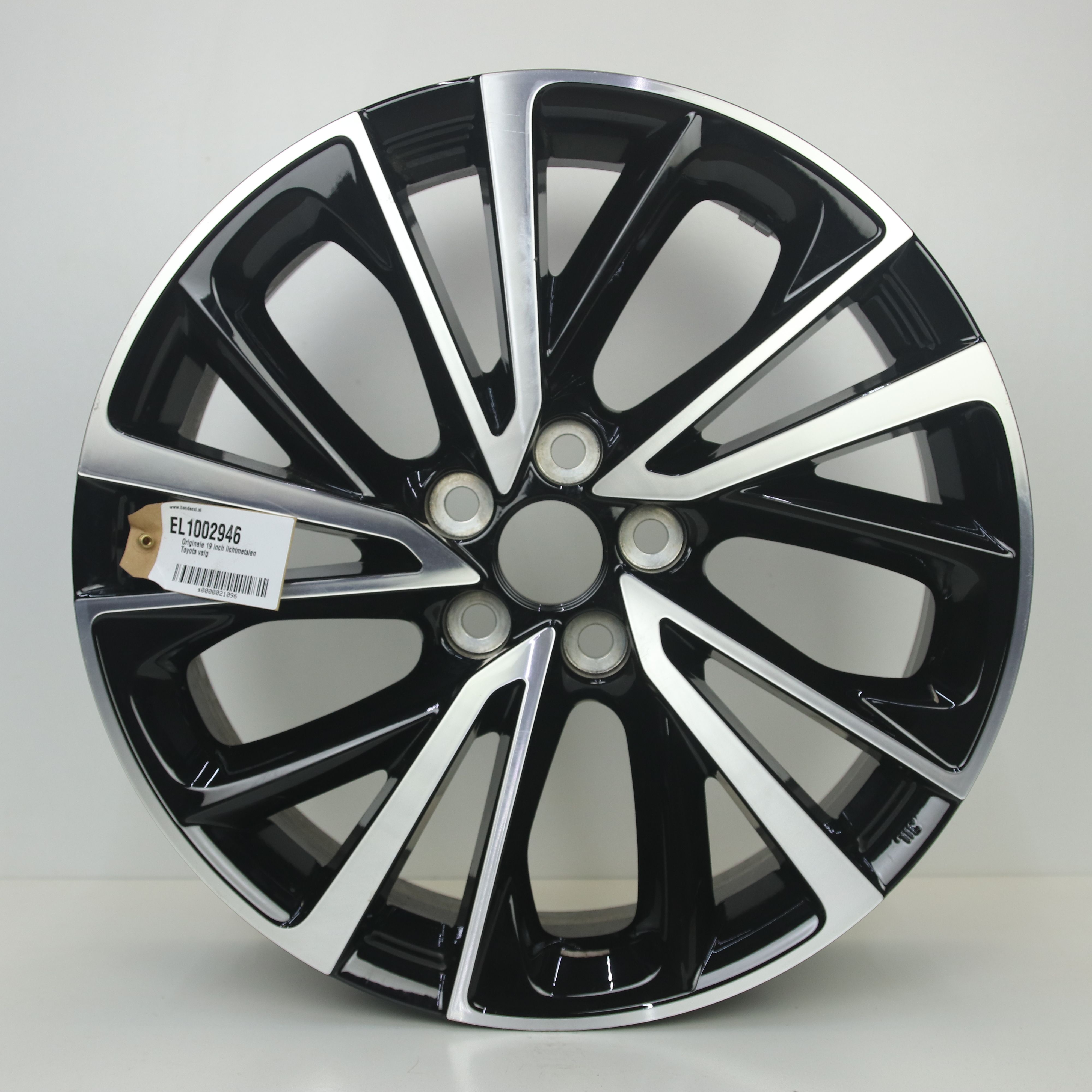 EL1002946 Originele 19 inch lichtmetalen Toyota velg 7.00X19 5X114.3 ET35.0 NB60.10 Zwart gepolijst