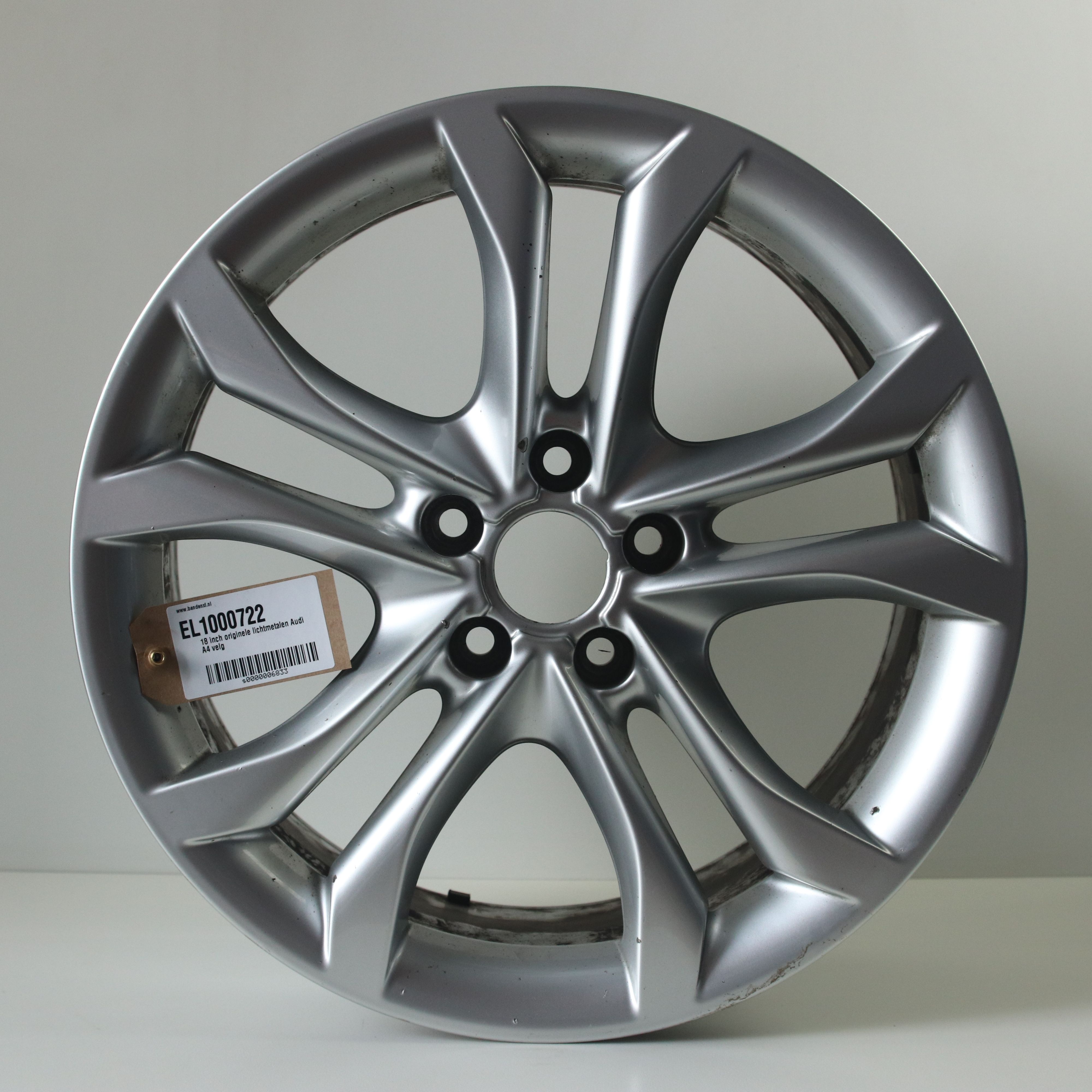 EL1000722 18 inch originele lichtmetalen Audi A4 velg 7.50X18 5X112 ET43.0 NB66.50 Zilver